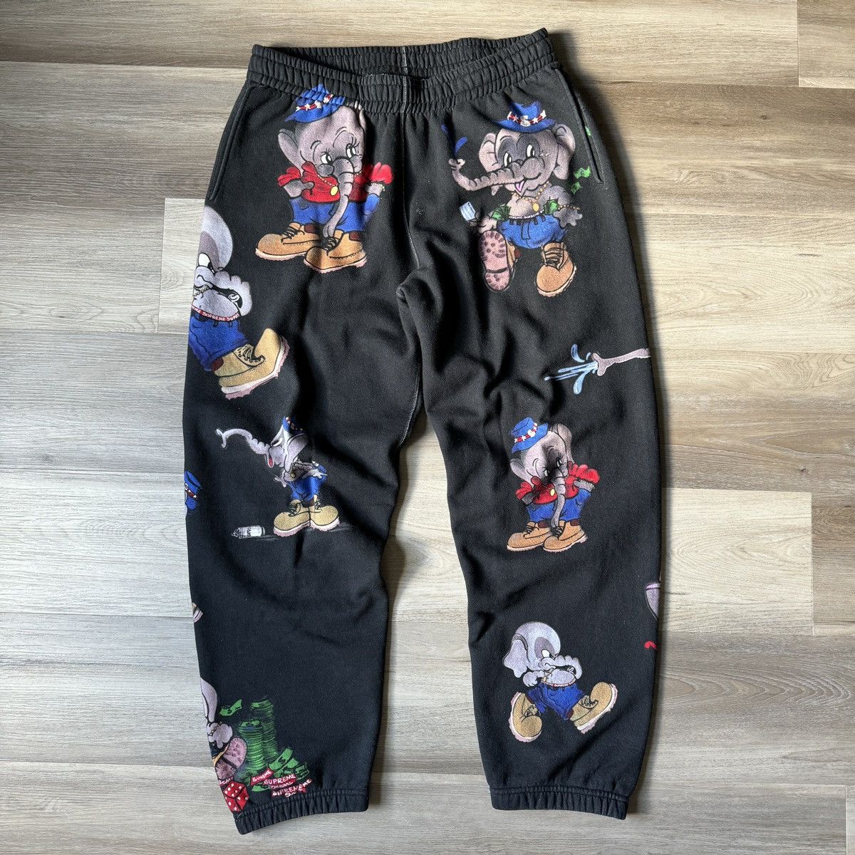 新品未使用 Supreme Elephant Sweatpant Black M Supreme Supreme Elephant Sweatpants Black Size M | Grailed
