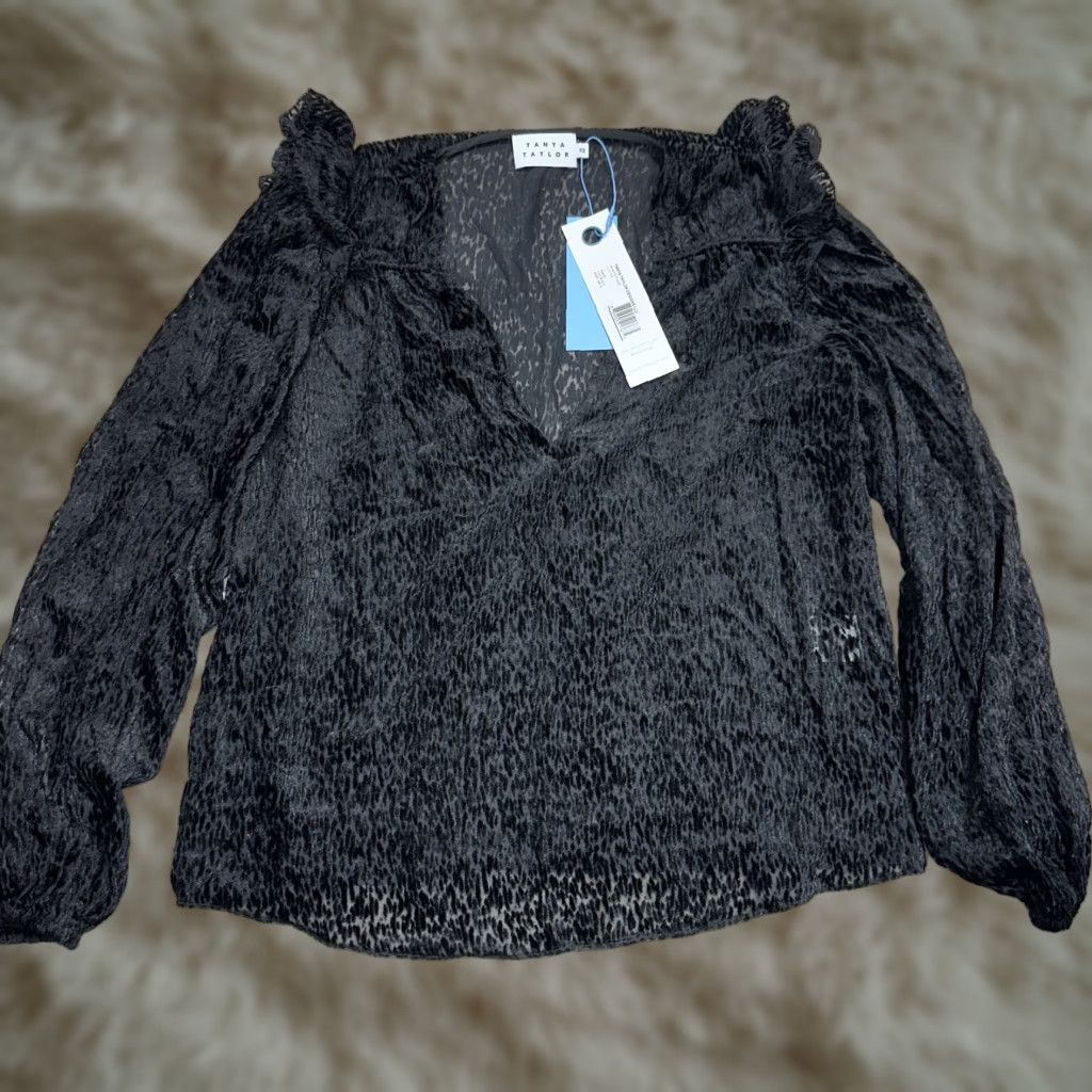 Tanya Taylor Tanya Taylor Blouse Women XS Black V-Neck Ruffle Sheer NWT MSRP 365 NWT XS Black Blouse Party/Cocktail Casual Womens Designer Dressy Top Size XS / US 0-2 / IT 36-38 - 1 Thumbnail
