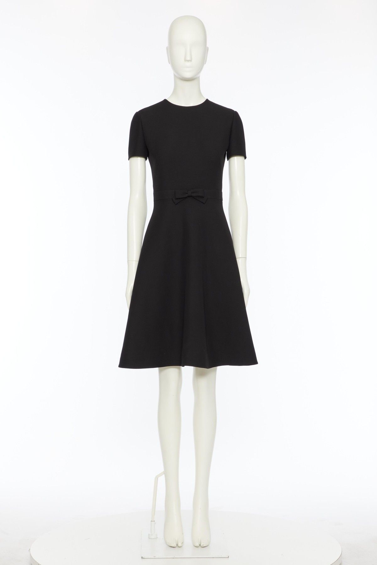Valentino o1s1wg110525 Half Sleeve Ribbon Dress in Black Size XS / US 0-2 / IT 36-38 - 1 Thumbnail