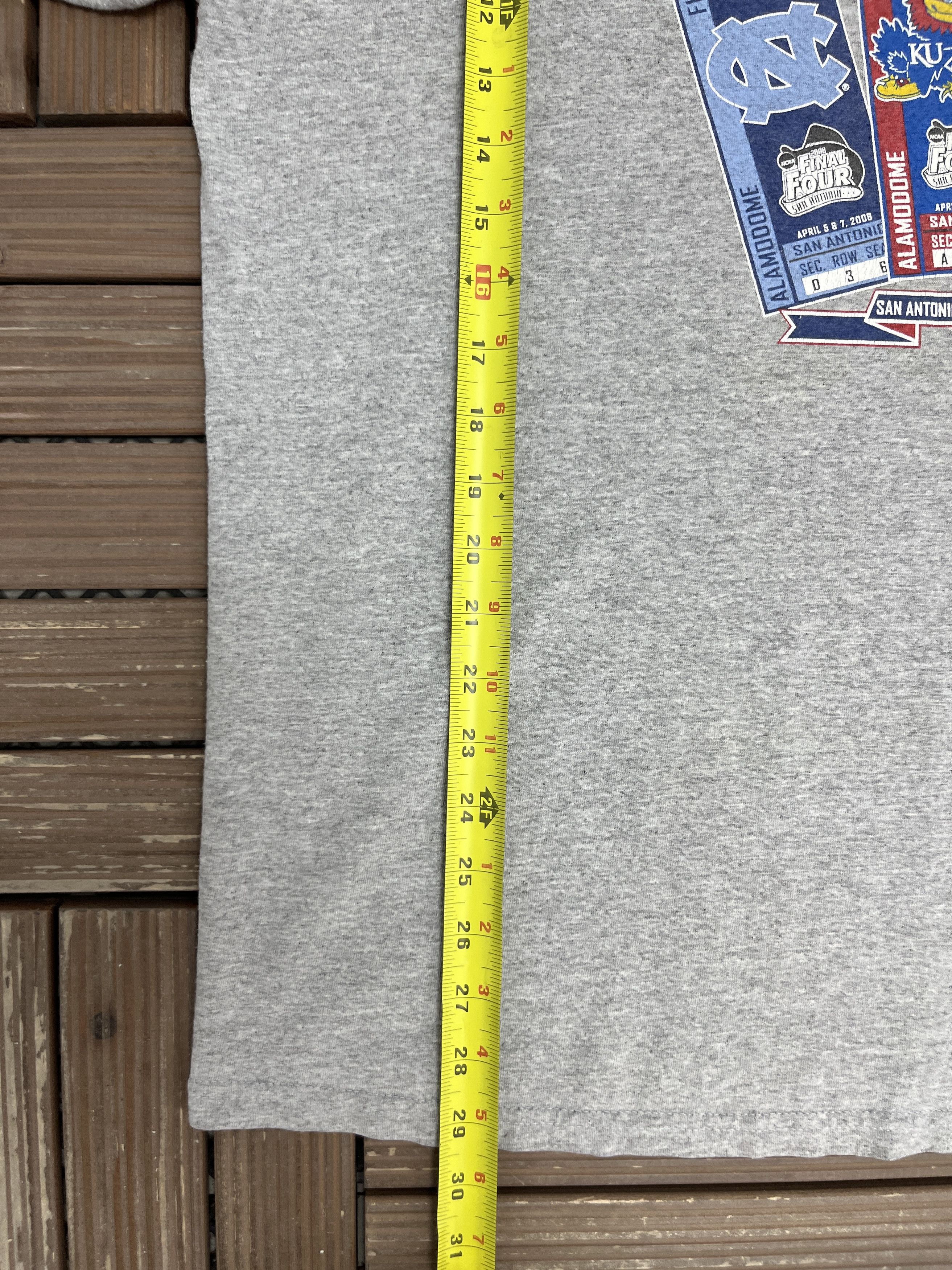 Vintage March Madness 2008 Final Four Vintage Grey T-Shirt Tee Size US XXL / EU 58 / 5 - 7 Thumbnail