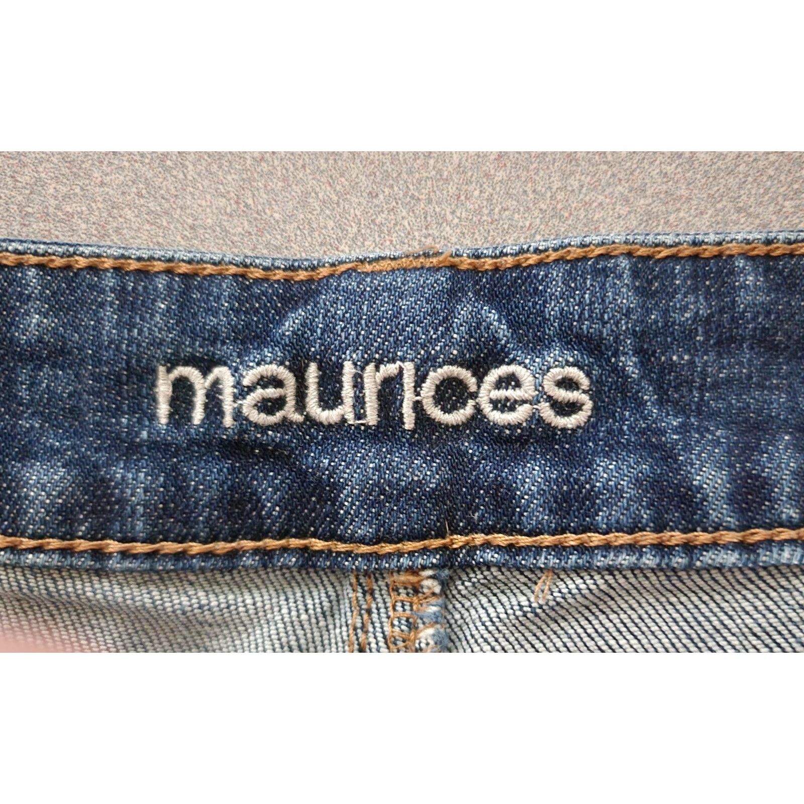 Maurice Lacroix Maurice's women's gene size 18 Size 40" / US 18 - 3 Thumbnail