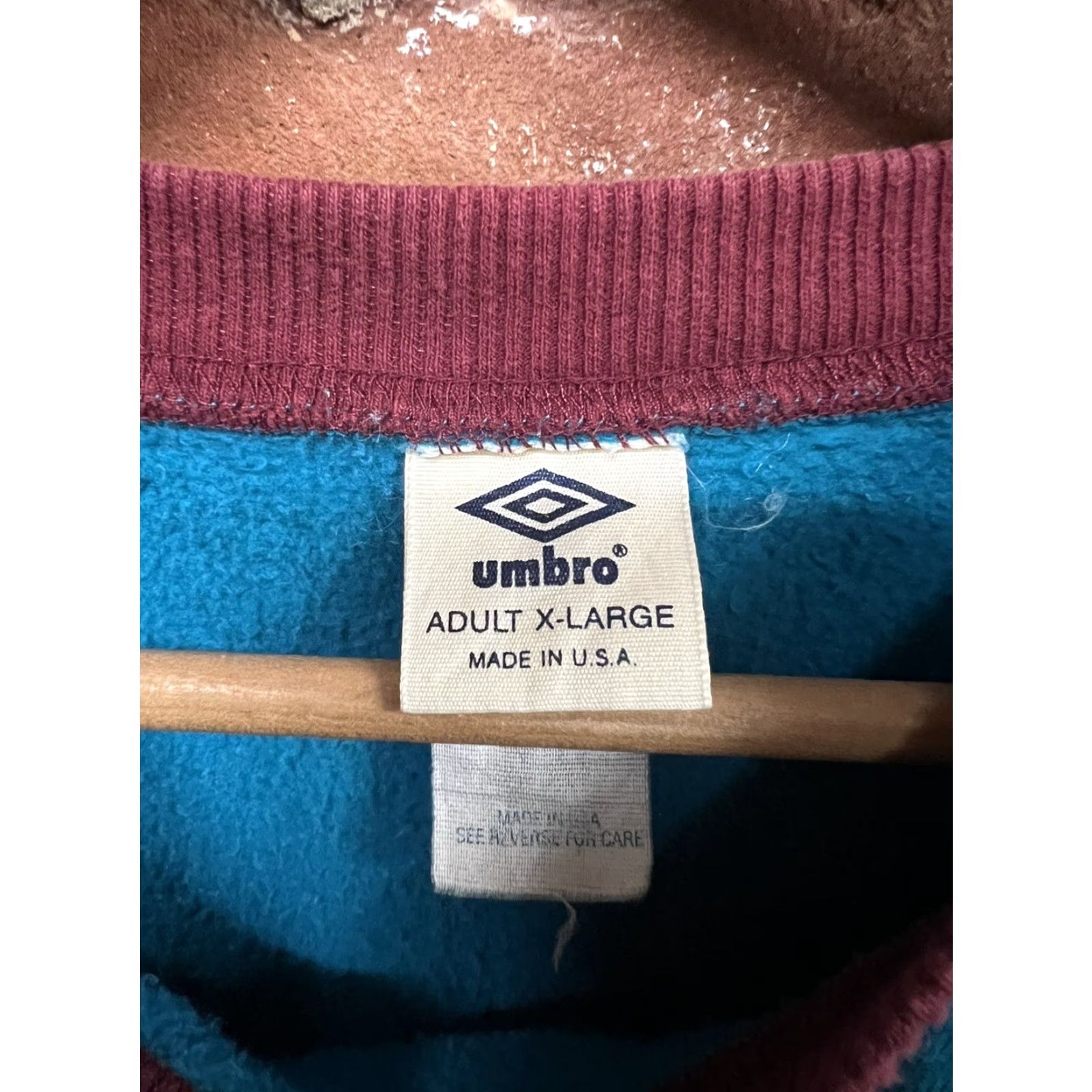 Umbro VINTAGE Umbro Mens Blue Pullover Sweater USA 1994 Size XL Made in USA Soccer Size US XL / EU 56 / 4 - 3 Thumbnail