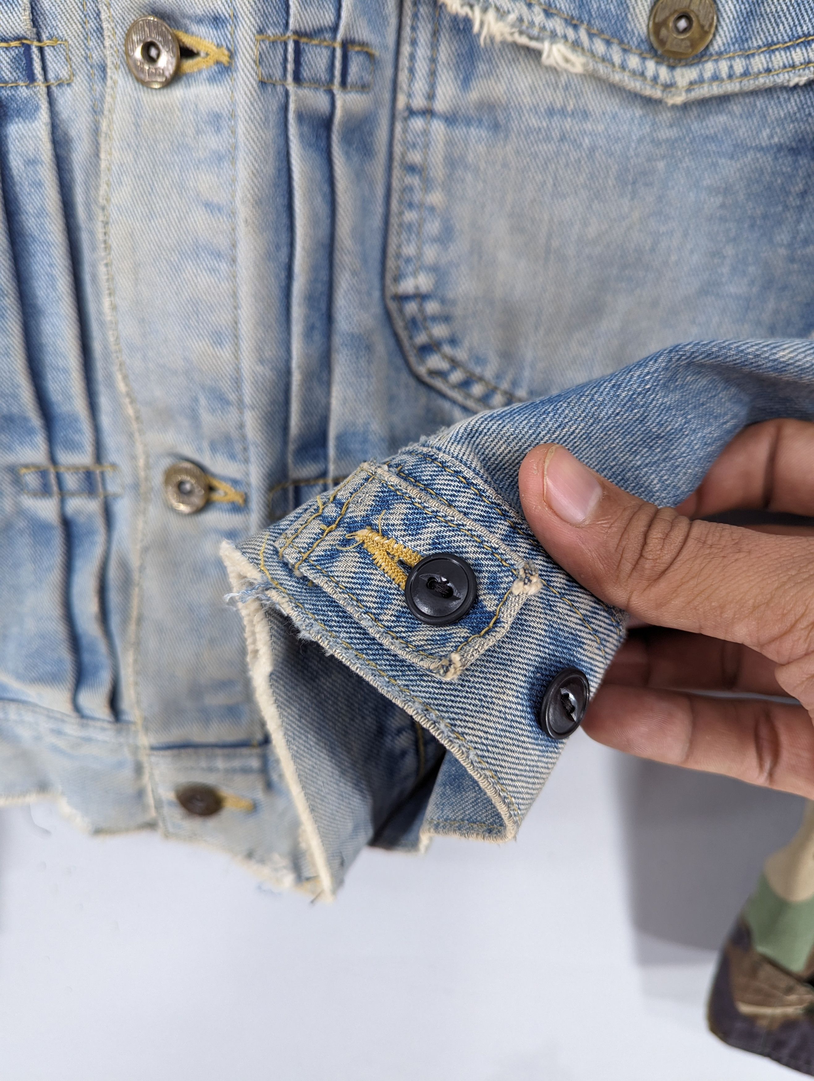 Lee 🔥1 Of 1 Custom Lee X Army Sleeve Denim Jacket Distressed Size US M / EU 48-50 / 2 - 15 Thumbnail