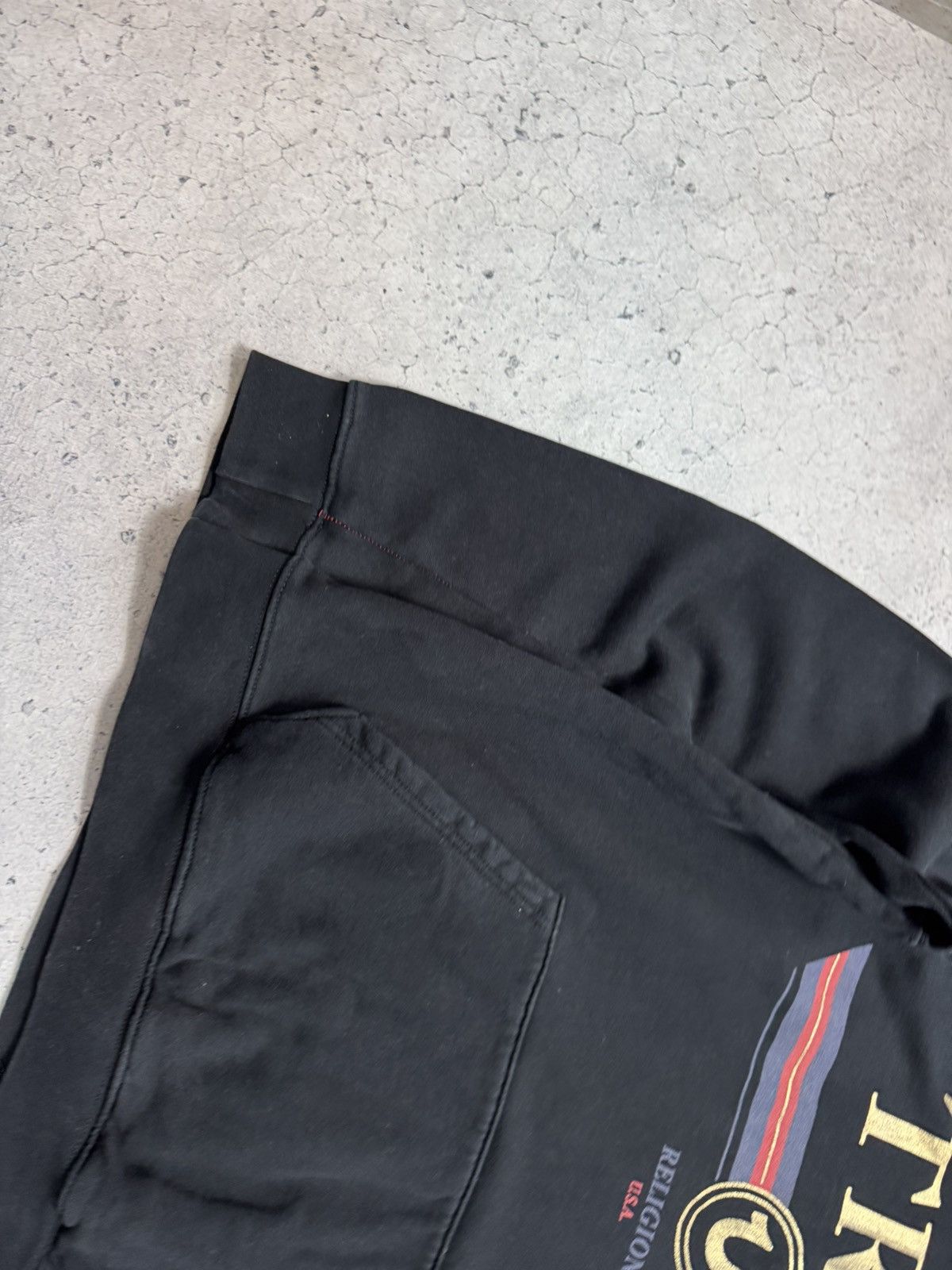 True Religion True Religion Hoodie Vintage Black Big Logo Size M Size US M / EU 48-50 / 2 - 3 Thumbnail