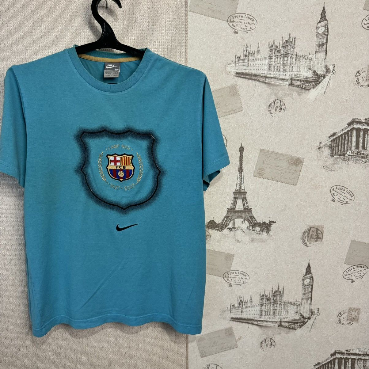 Nike Vintage Nike Barcelona T shirt Centre Logo Camp Nou Soccer M Size US M / EU 48-50 / 2 - 11 Thumbnail