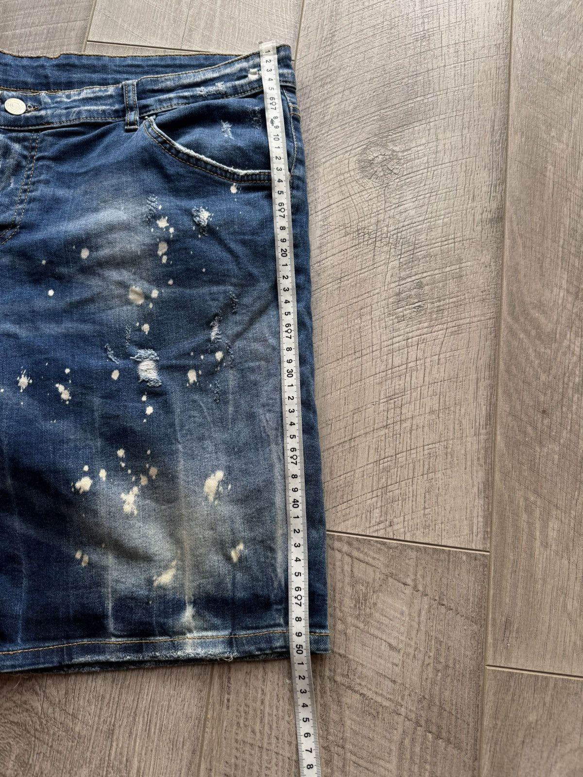 Dsquared2 Dsquared2 shorts distressed denim made in Italy y2k Size US 40 / EU 56 - 14 Thumbnail