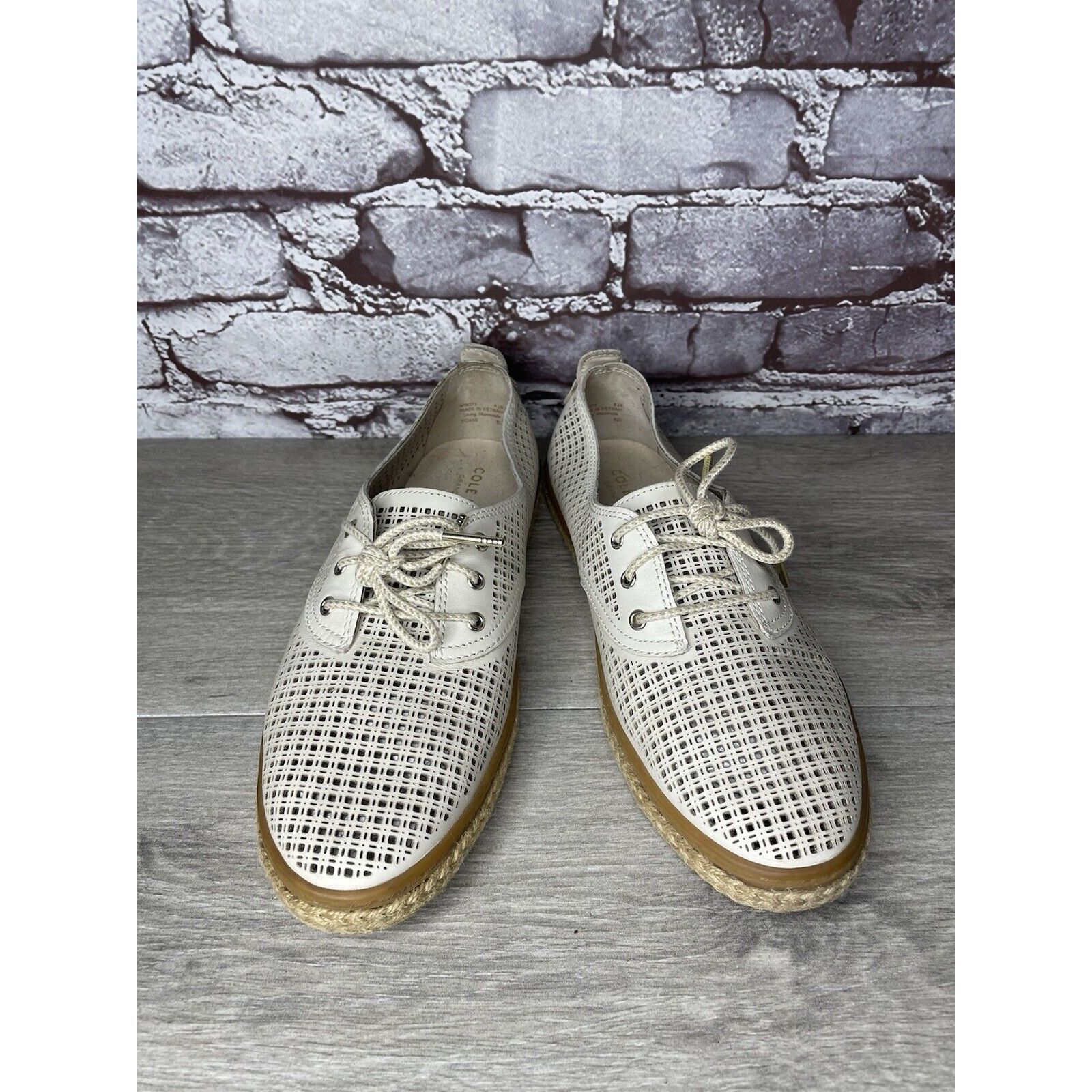 Cole Haan Cole Haan Ivory Leather Perforated Espadrilles Comfort Shoes Size US 8.5 / IT 38.5 - 11 Thumbnail
