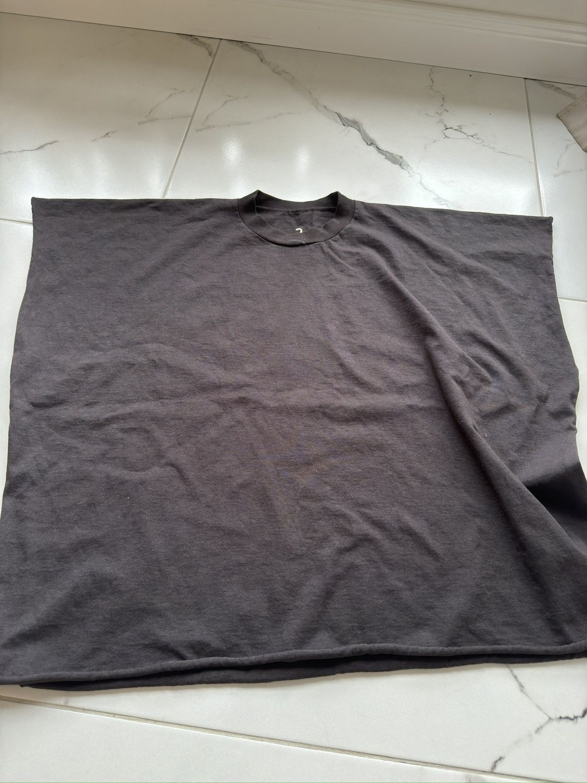 Kanye West T-shirt one box Kanye West Size US M / EU 48-50 / 2 - 5 Thumbnail