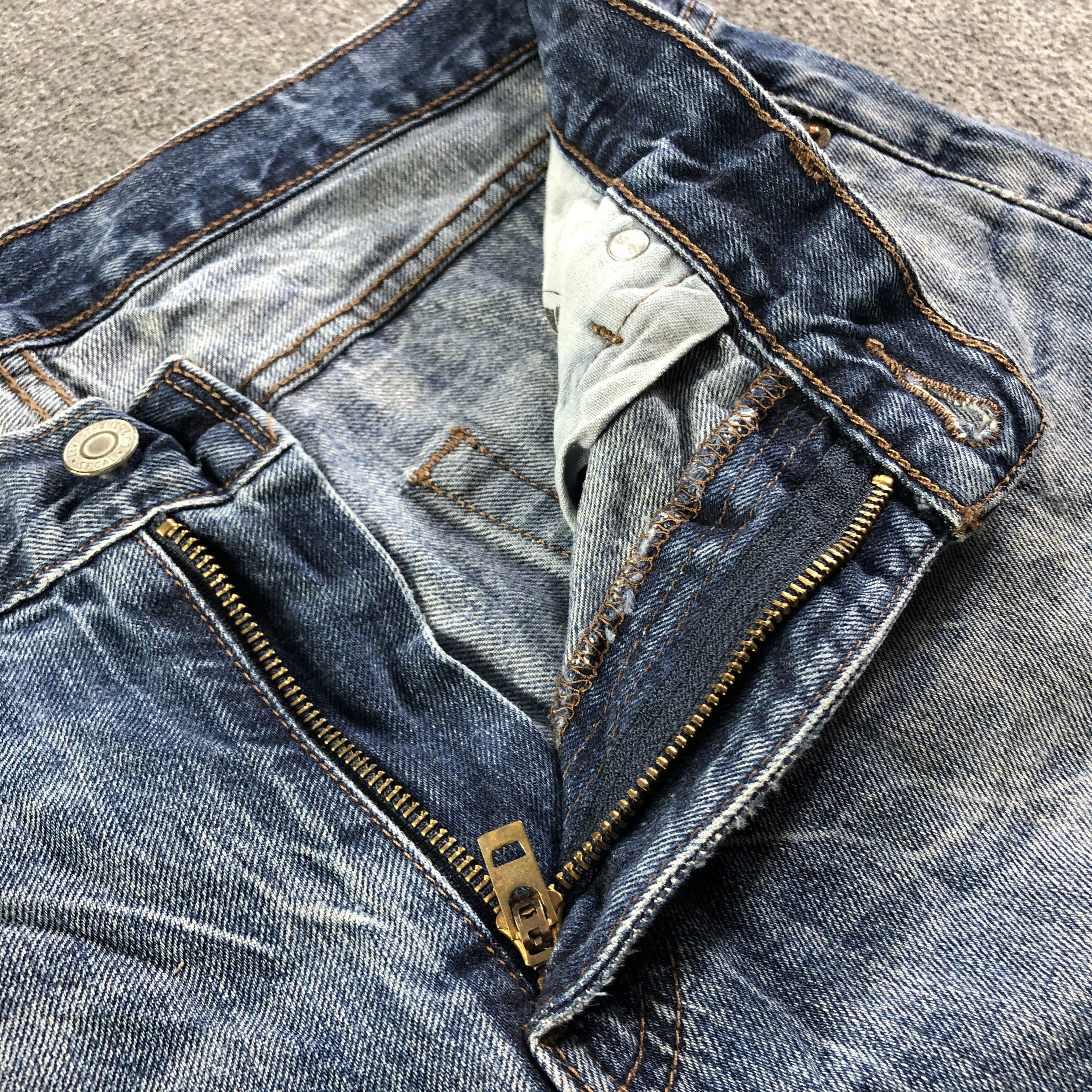 Levi's Vintage Blue Wash Levis 504 Jeans-J3181 Size US 33 - 8 Thumbnail