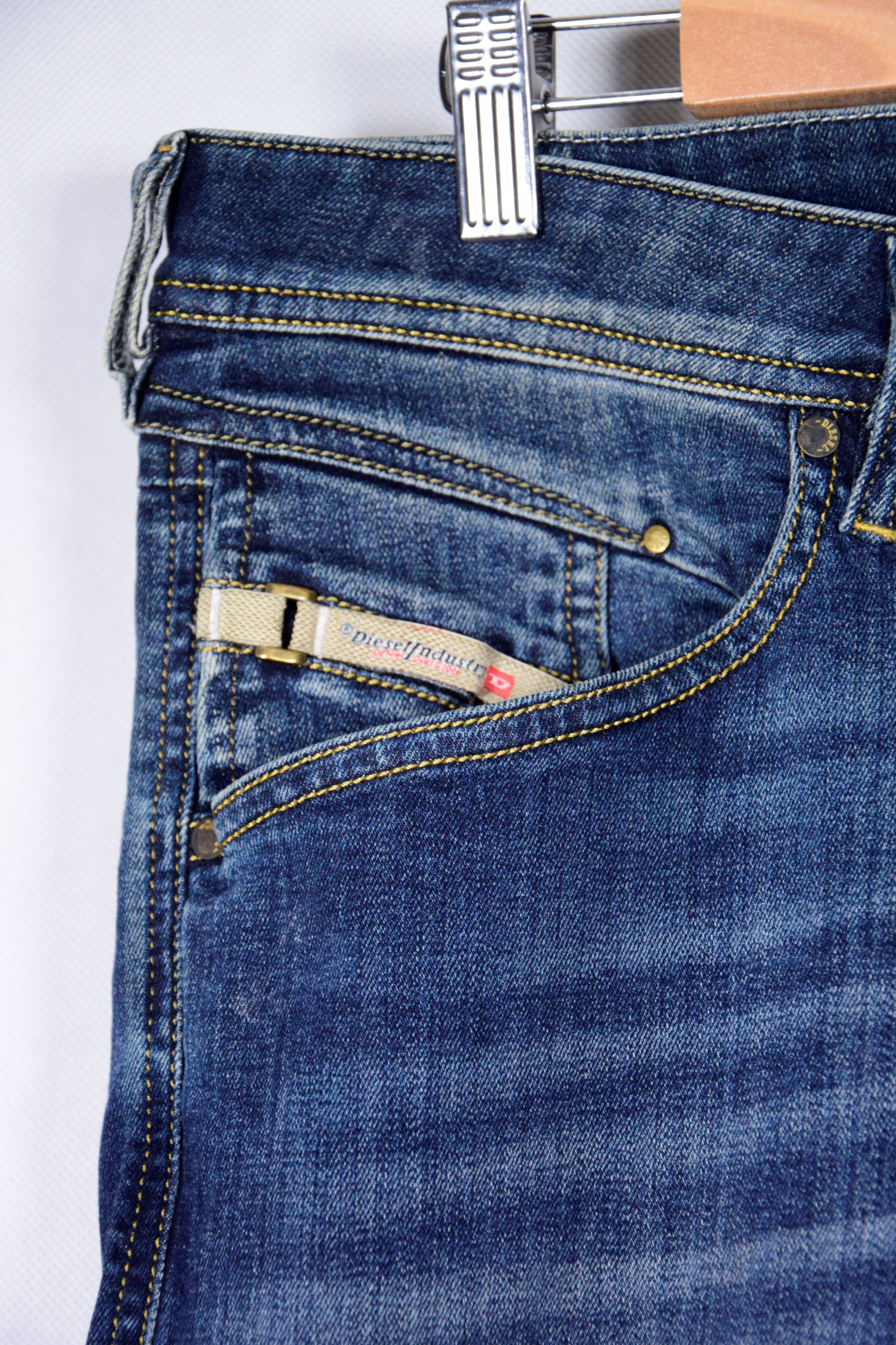 Diesel Diesel BELTHER Reg Slim Tapered 34x32 Wash 0814W Size US 34 / EU 50 - 5 Thumbnail