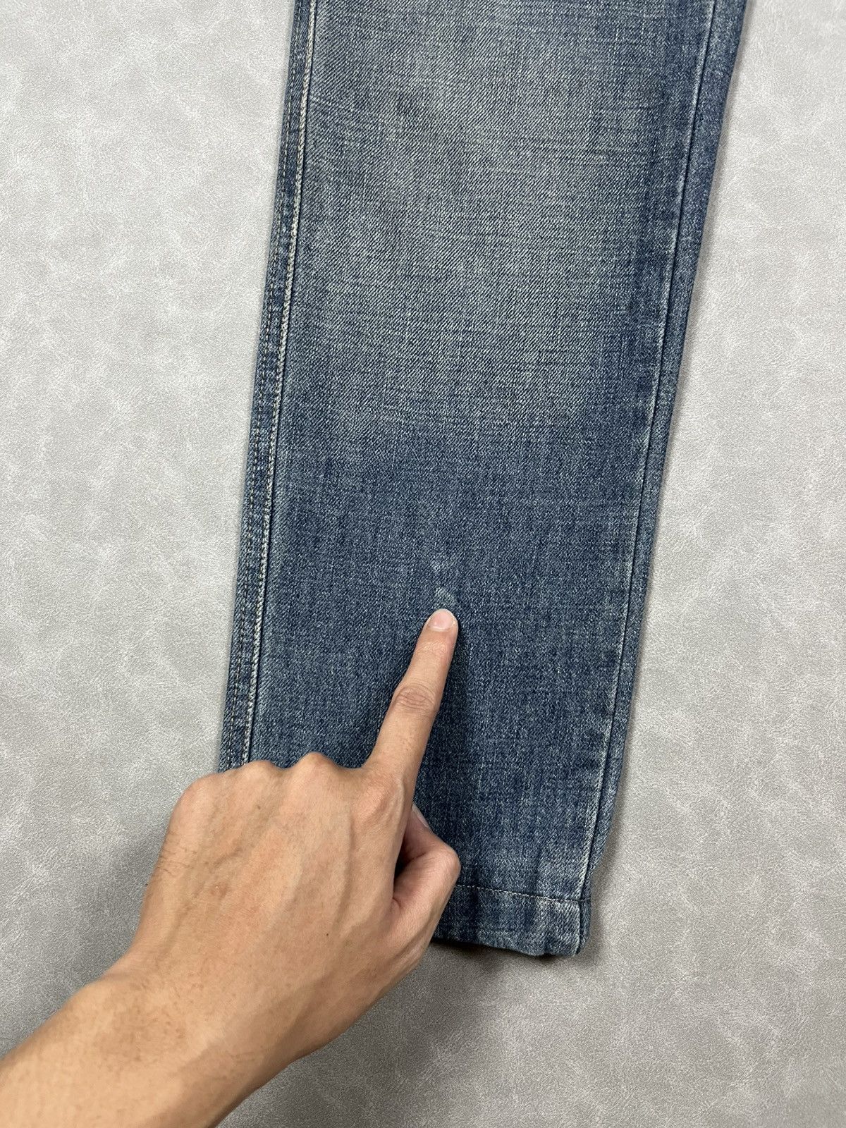 Gucci 90s Gucci denim pants Size 27" / US 4 / IT 40 - 21 Thumbnail