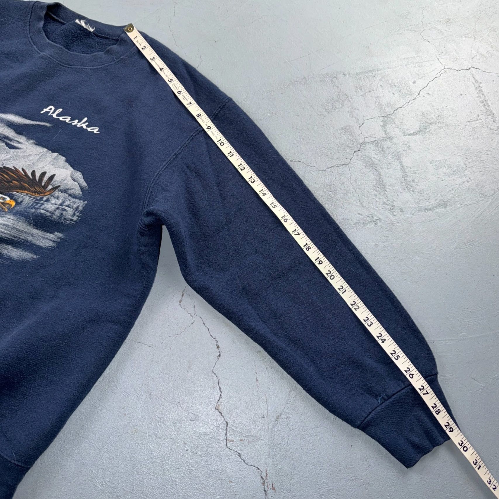 Fruit Of The Loom VTG Alaska Crewneck Sweatshirt USA Patriotic Eagle America Classic Blue Navy Size US L / EU 52-54 / 3 - 5 Thumbnail