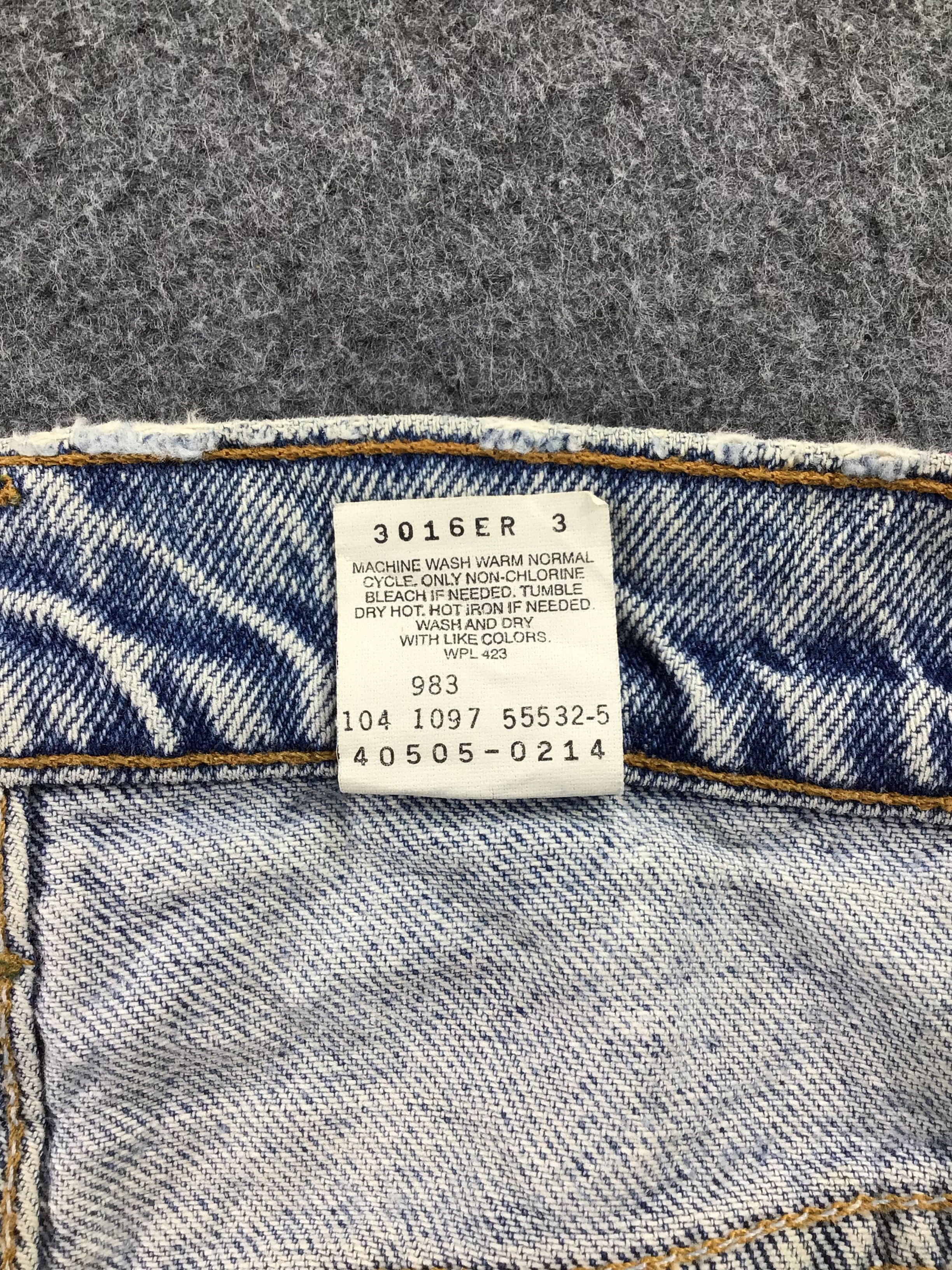 Levi's Vintage Levi's 505 Jeans Orange Tab Distressed Denim KJ240 Size US 31 - 11 Thumbnail