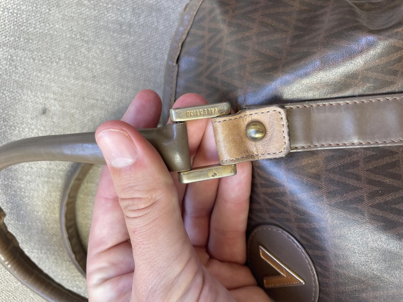 Mario Valentino Mario Valentino Hand Carry Shoulder Bag FREE SHIPPING!! Size ONE SIZE - 3 Thumbnail