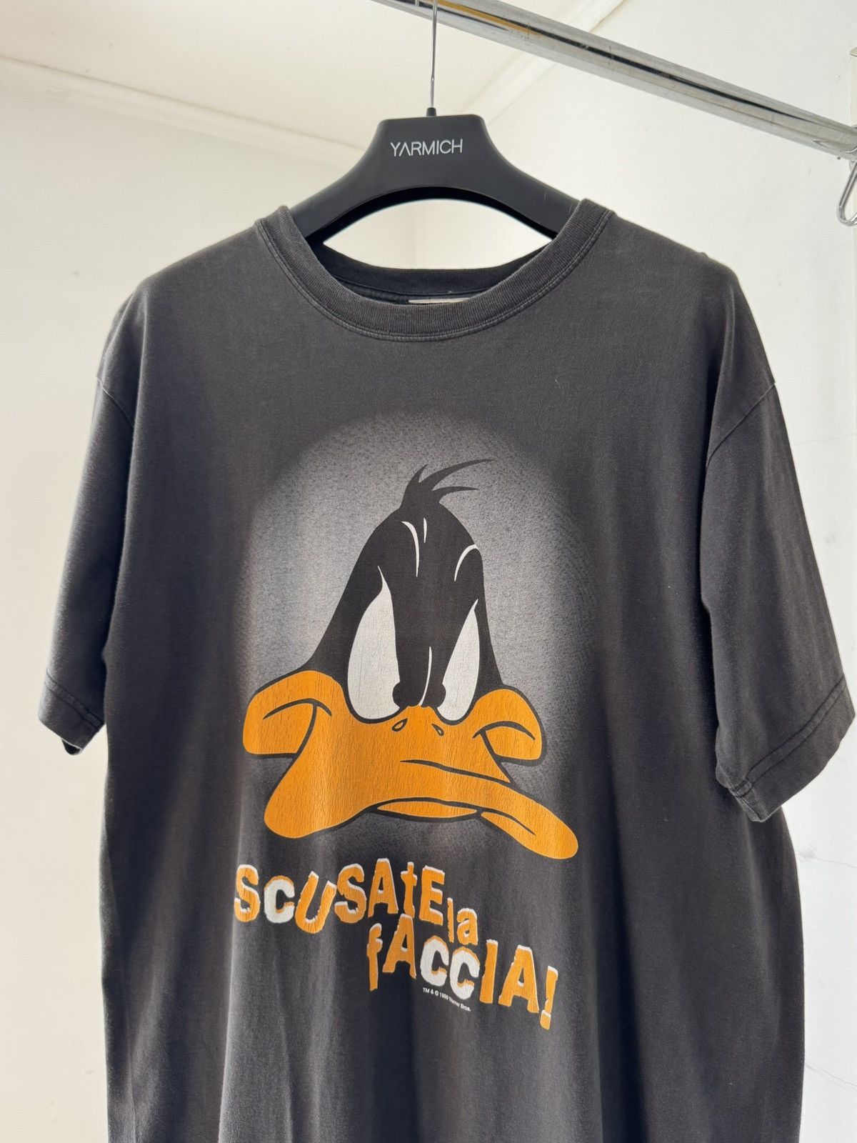 Warner Bros VTG 1999 Looney Tubes Daffy Duck Angry Face Faded Tee Size US L / EU 52-54 / 3 - 2 Thumbnail