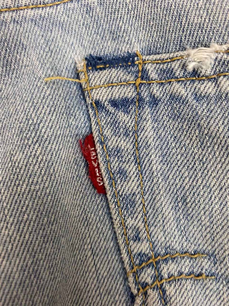 Levi's vintage levis 504 lightwash denim nice design Size US 35 - 7 Thumbnail