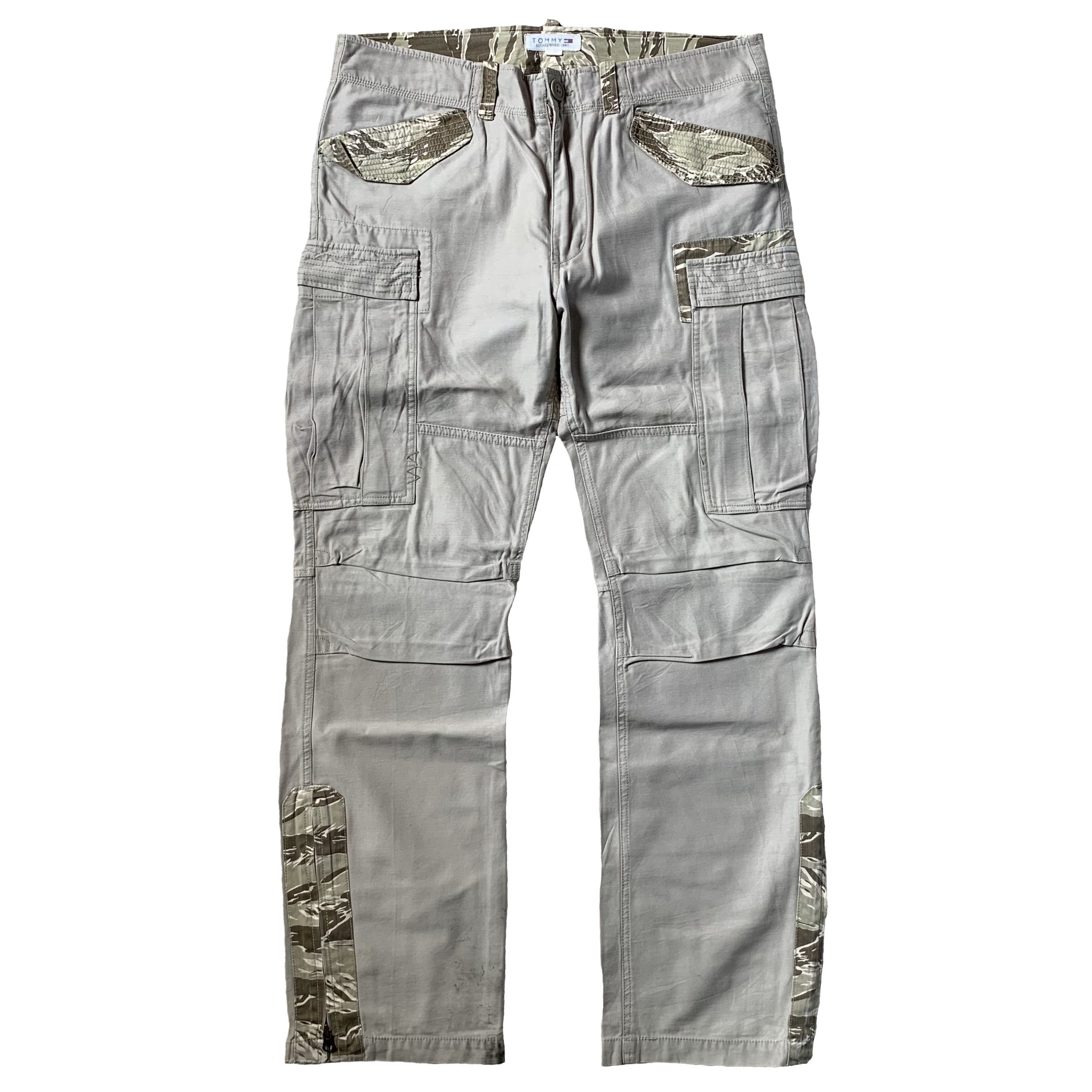 image of Tommy Hilfiger x Vintage Tommy Cargo Pants in Silver Grey, Men's (Size 34)