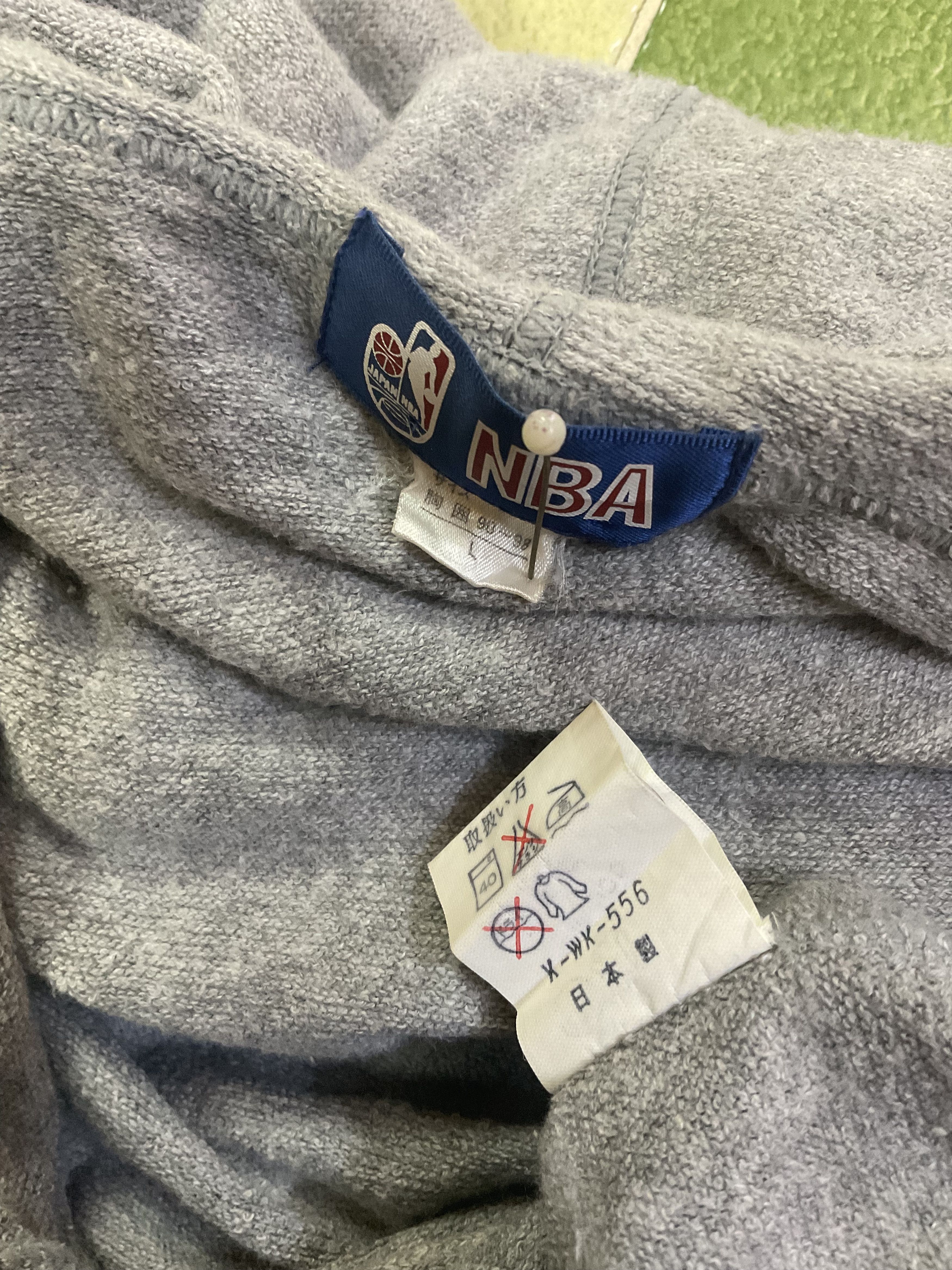 NBA Vintage NBA Charlotte Hornets Hoodie Pullover Japan Made Size US L / EU 52-54 / 3 - 5 Thumbnail