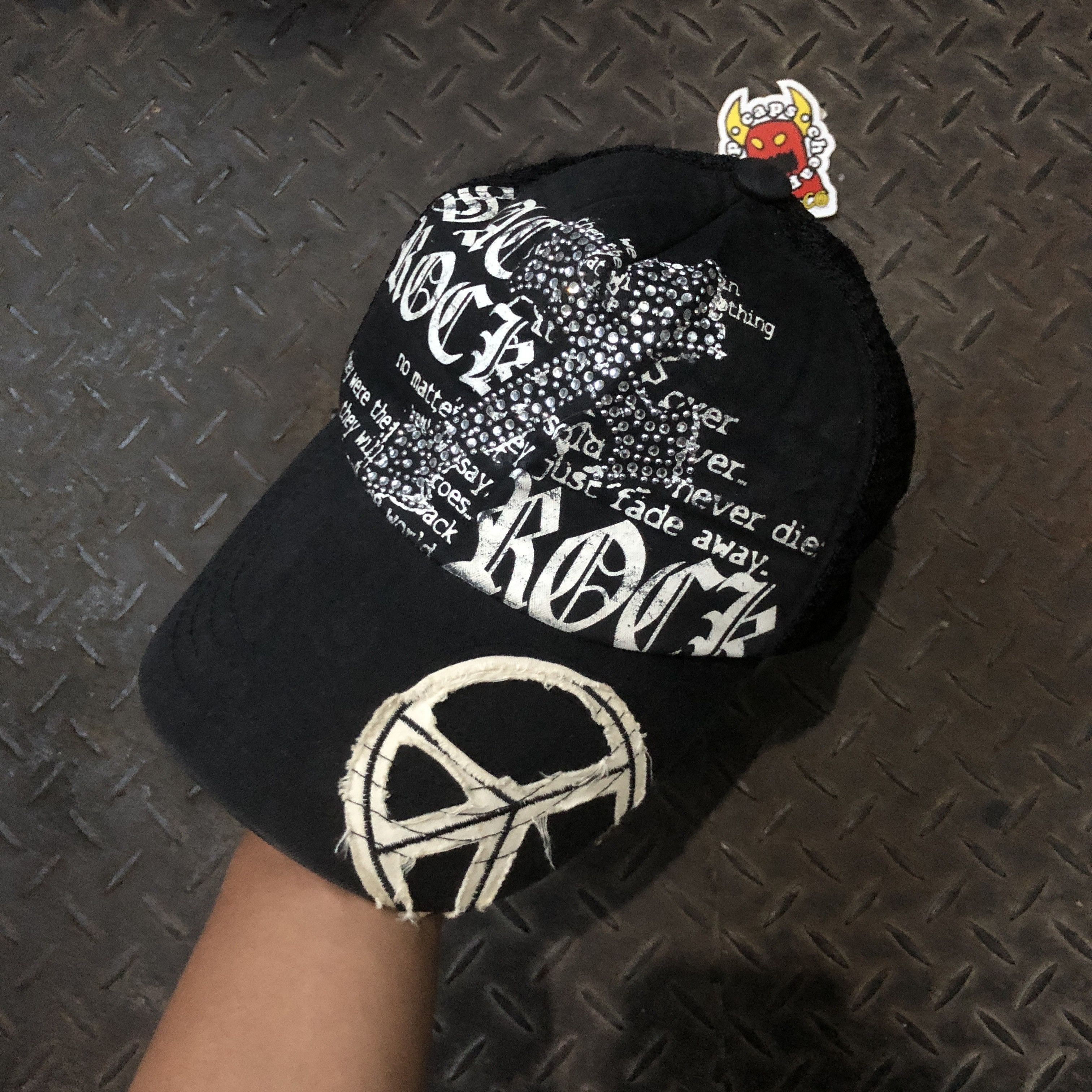 Japanese Brand Vintage Y2K Peace Rock Trucker Hat Japanese Size ONE SIZE - 3 Thumbnail