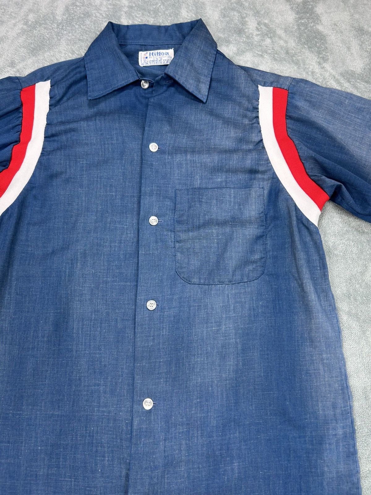 Vintage Vintage 60’s/70’s Hilton Bowling Shirt Size US S / EU 44-46 / 1 - 3 Thumbnail