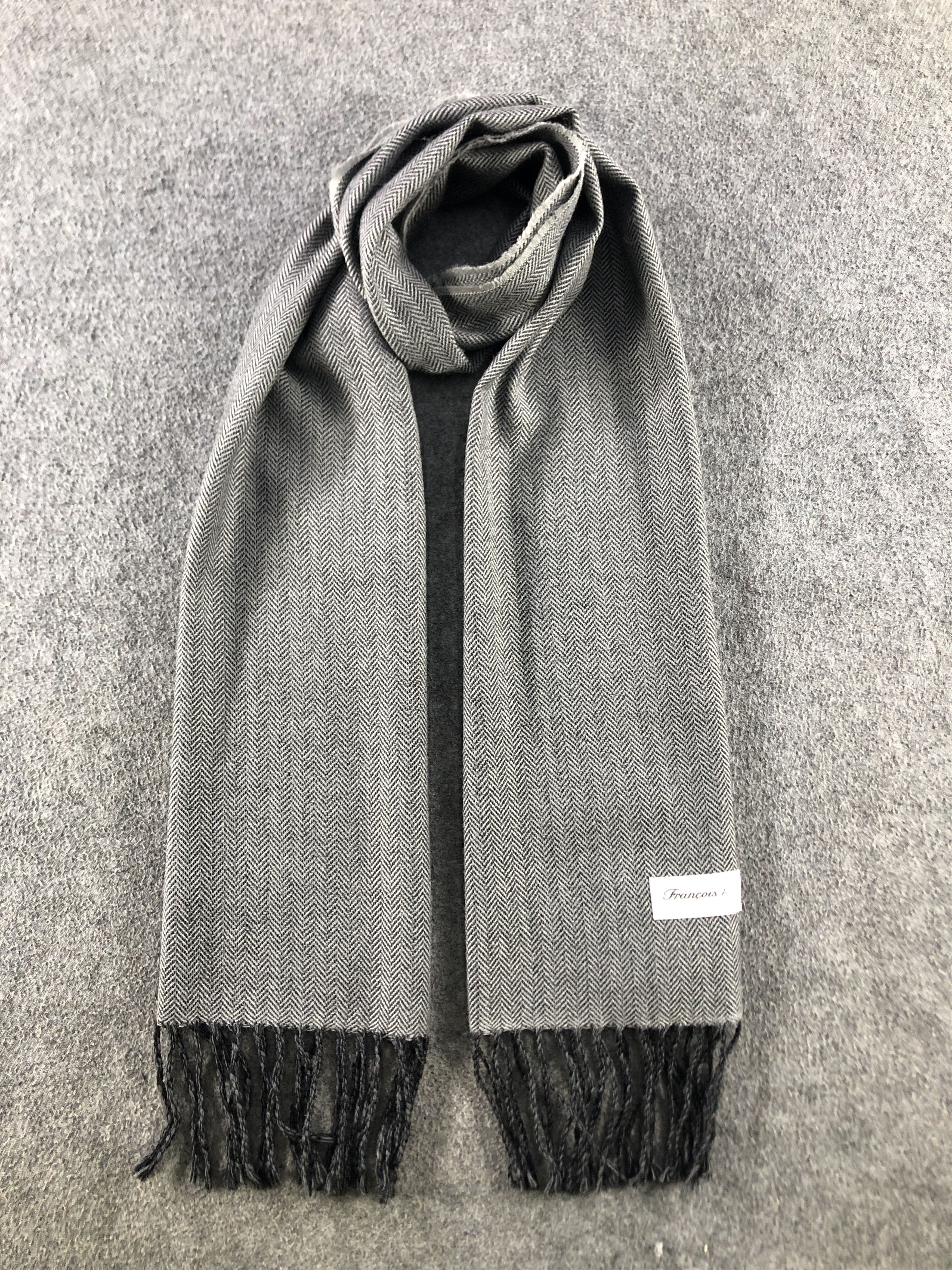 Pierre Balmain Pierre Balmain Scarf / Muffler / Neckwear P751 Size ONE SIZE - 1 Thumbnail