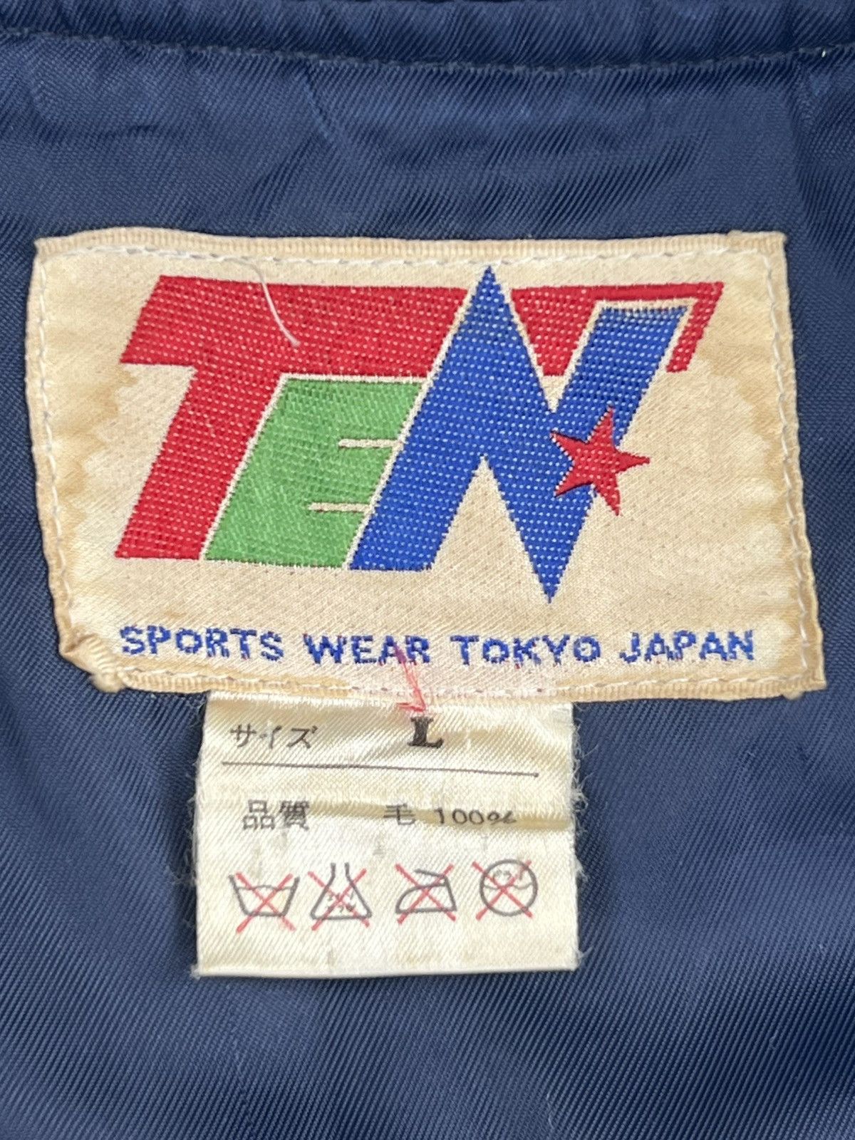 Japanese Brand VINTAGE TEN SPORTS WEAR TOKYO JAPAN VARSITY JACKET Size US L / EU 52-54 / 3 - 10 Thumbnail