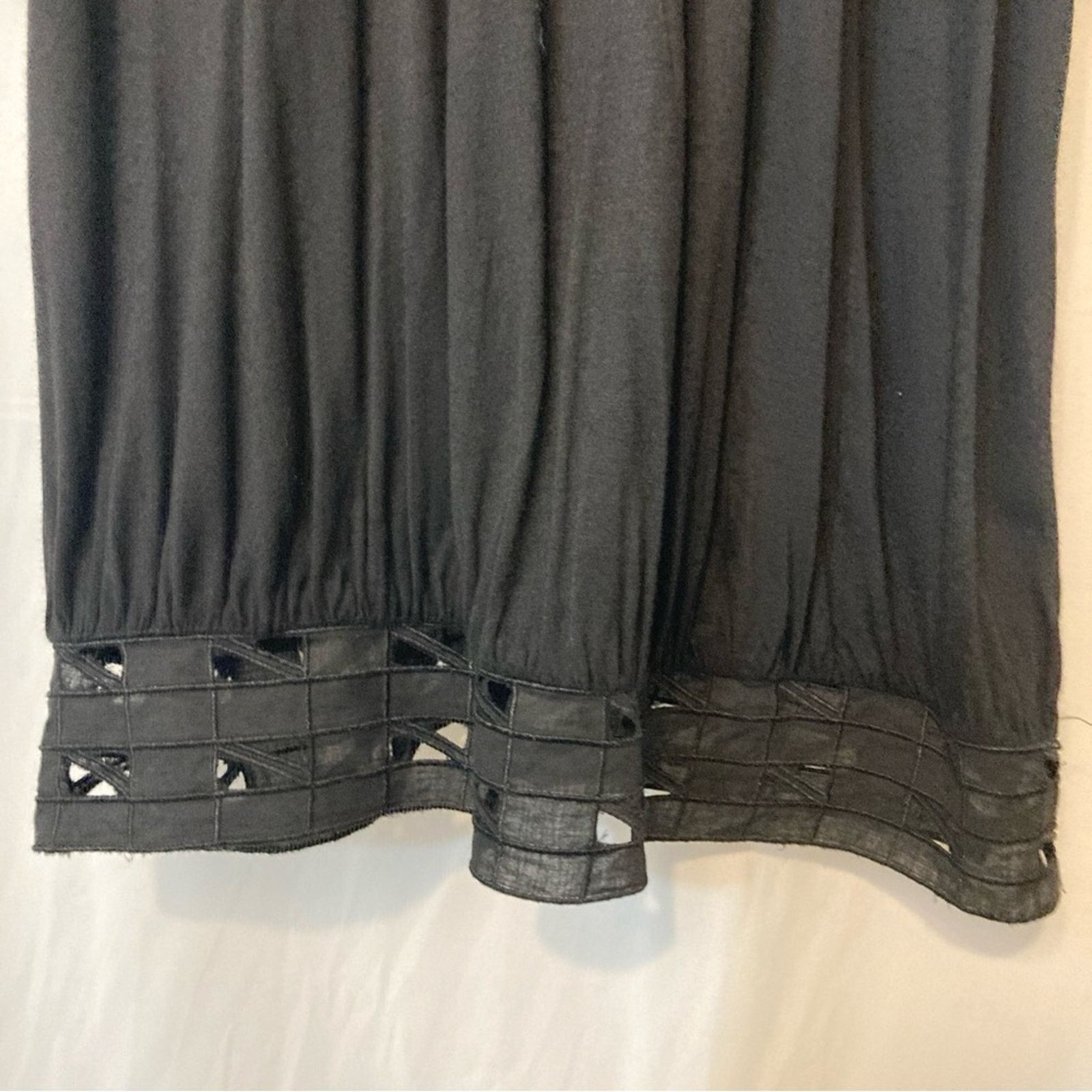 Other Bizz Black Cut Out Lace Scalloped Flutter Sleeve Blouse Top Size L / US 10 / IT 46 - 4 Thumbnail