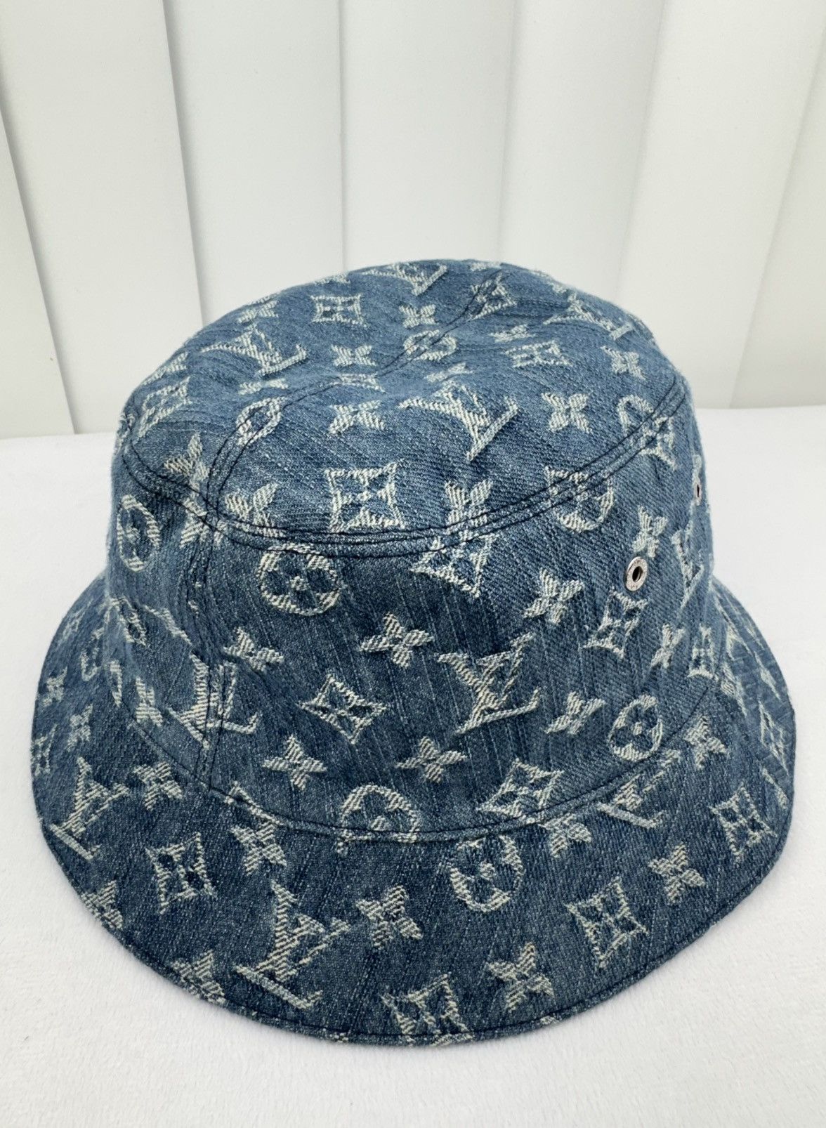 Louis Vuitton Louis Vuitton Monogram Denim Bucket Hat Reversible Size ONE SIZE - 4 Thumbnail