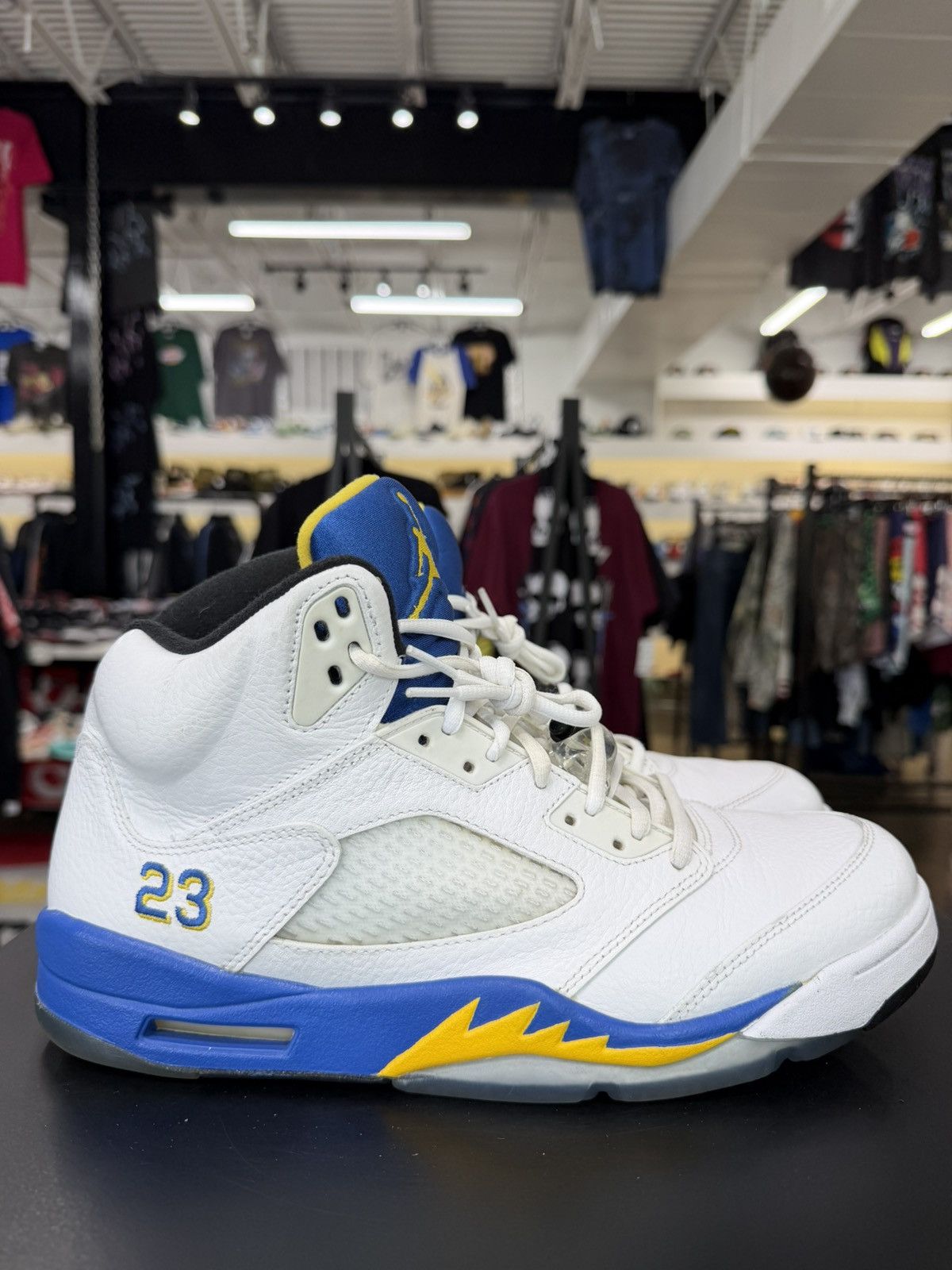 Jordan Brand Air Jordan 5 Laney Size 11 (2013) Size US 11 / EU 44 - 6 Thumbnail