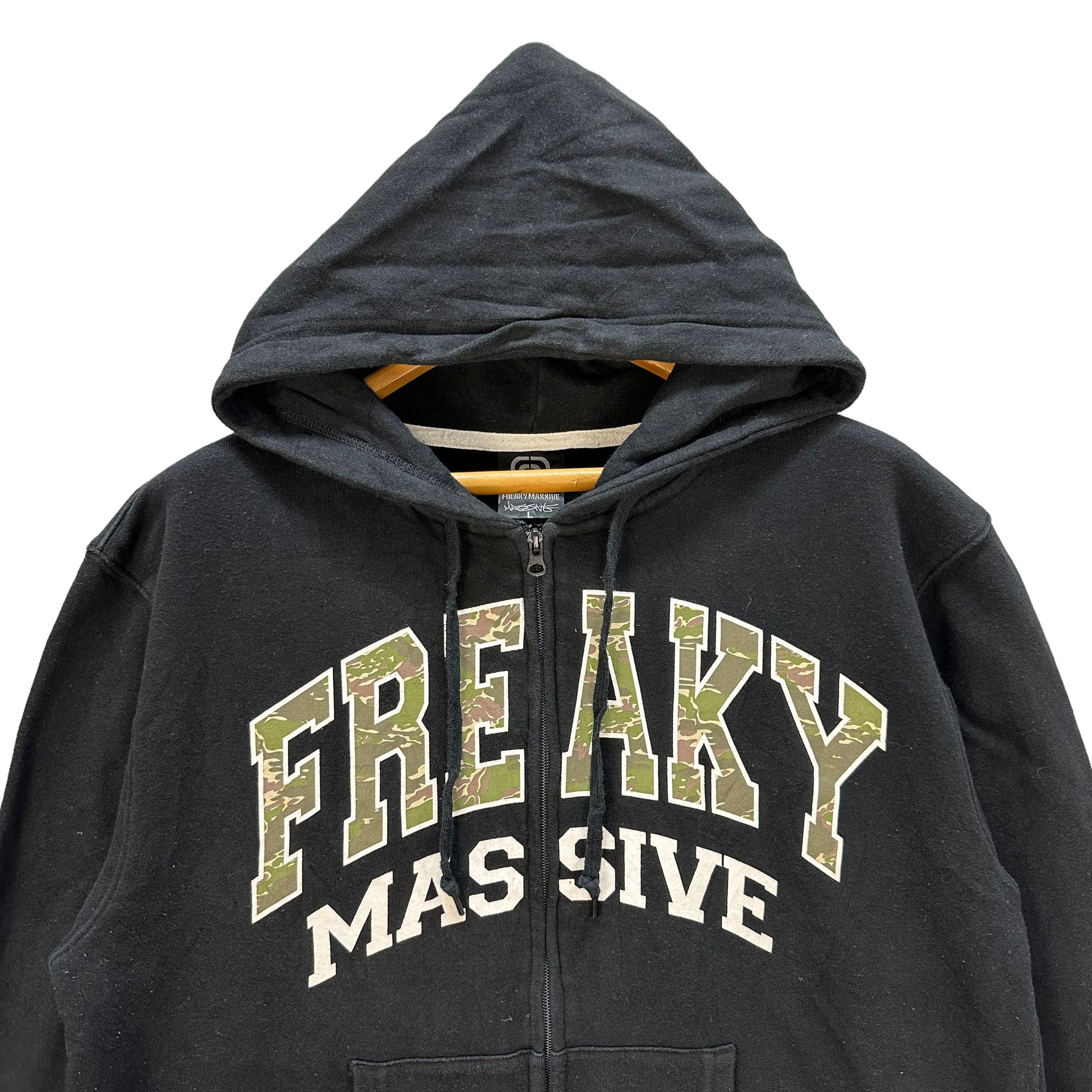 Japanese Brand FREAKY MASSIVE BIG LOGO ZIPPER HOODIES #9068-54 Size US L / EU 52-54 / 3 - 2 Thumbnail