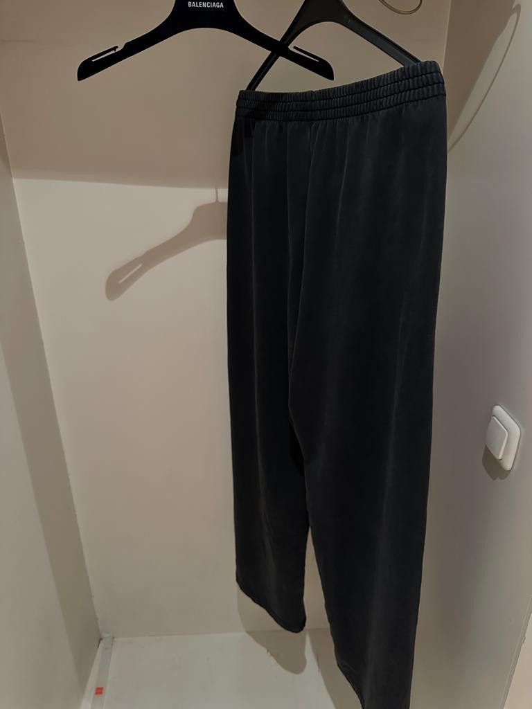 Balenciaga Balenciaga Logo Outline Baggy Sweatpants Size US 34 / EU 50 - 4 Thumbnail