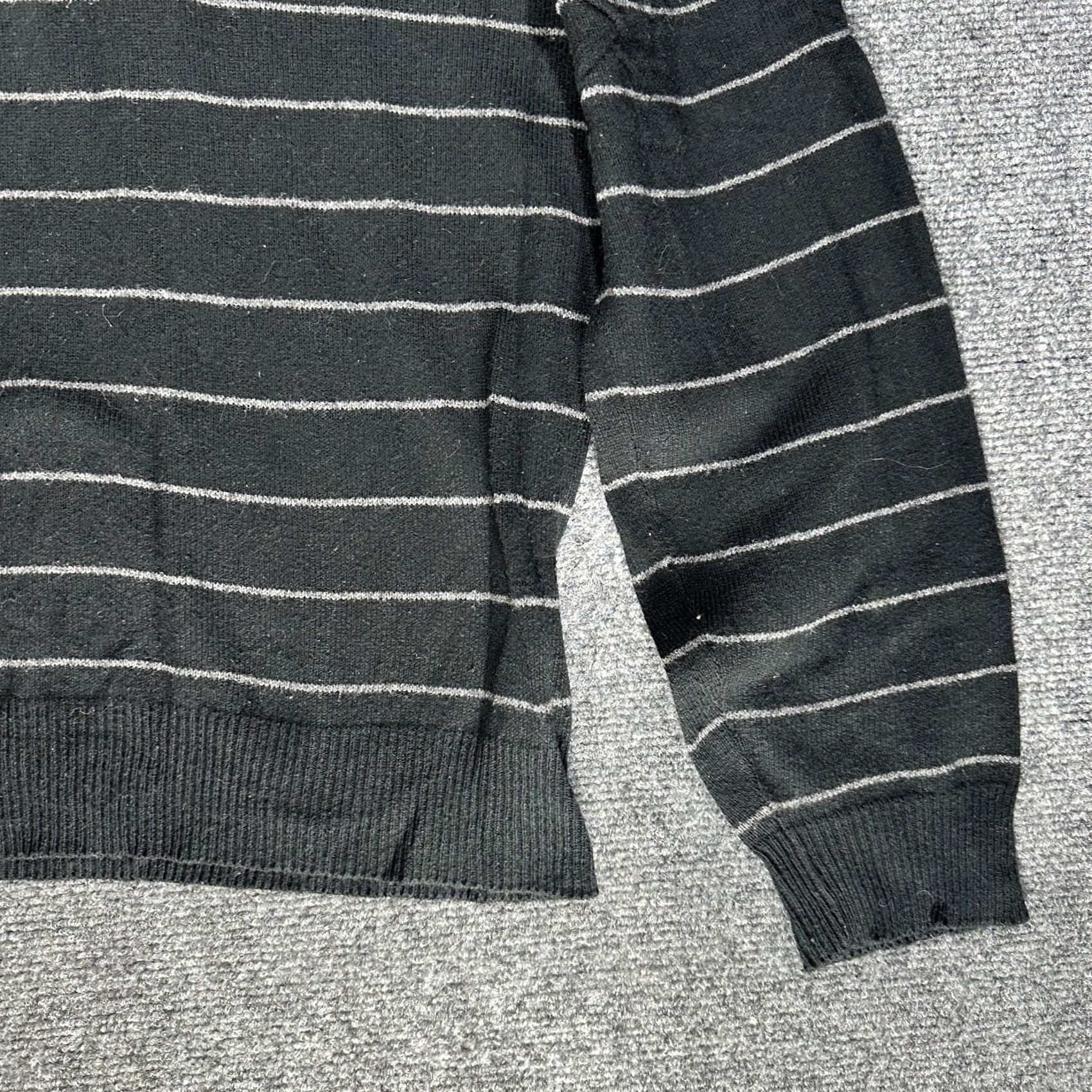 J.Crew J.CREW Sweater Mens L Black Gray Stripe V Neck Long Sleeve Cotton Cashmere Ribbed Cuffs Pullover Knitted Knit Cardigan? Size US L / EU 52-54 / 3 - 2 Thumbnail
