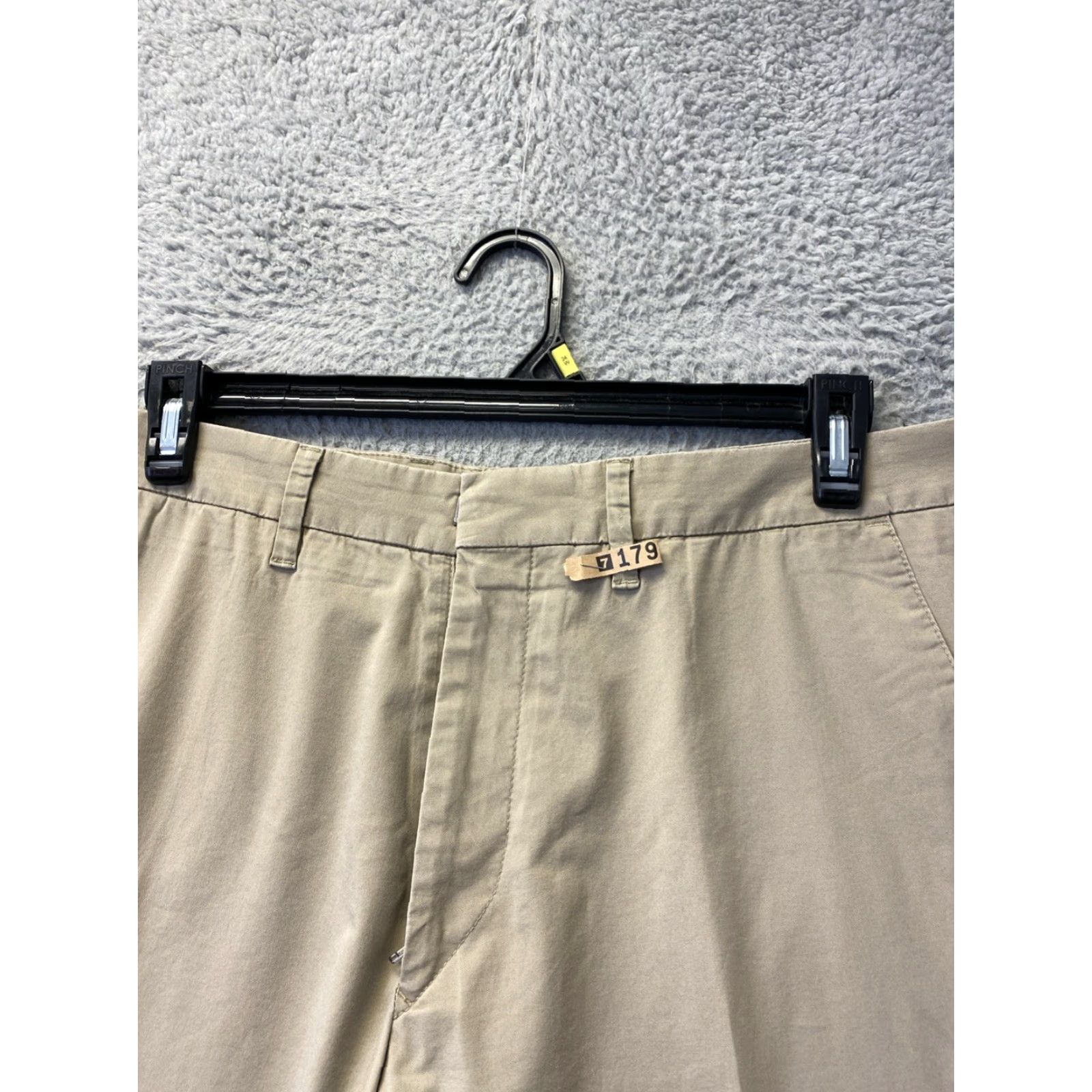 Vintage Hugo Boss Chino Pants Trousers Men’s Zip Solid Tan 34X34 Regular Inseam 34 Pocket Size US 34 / EU 50 - 4 Thumbnail
