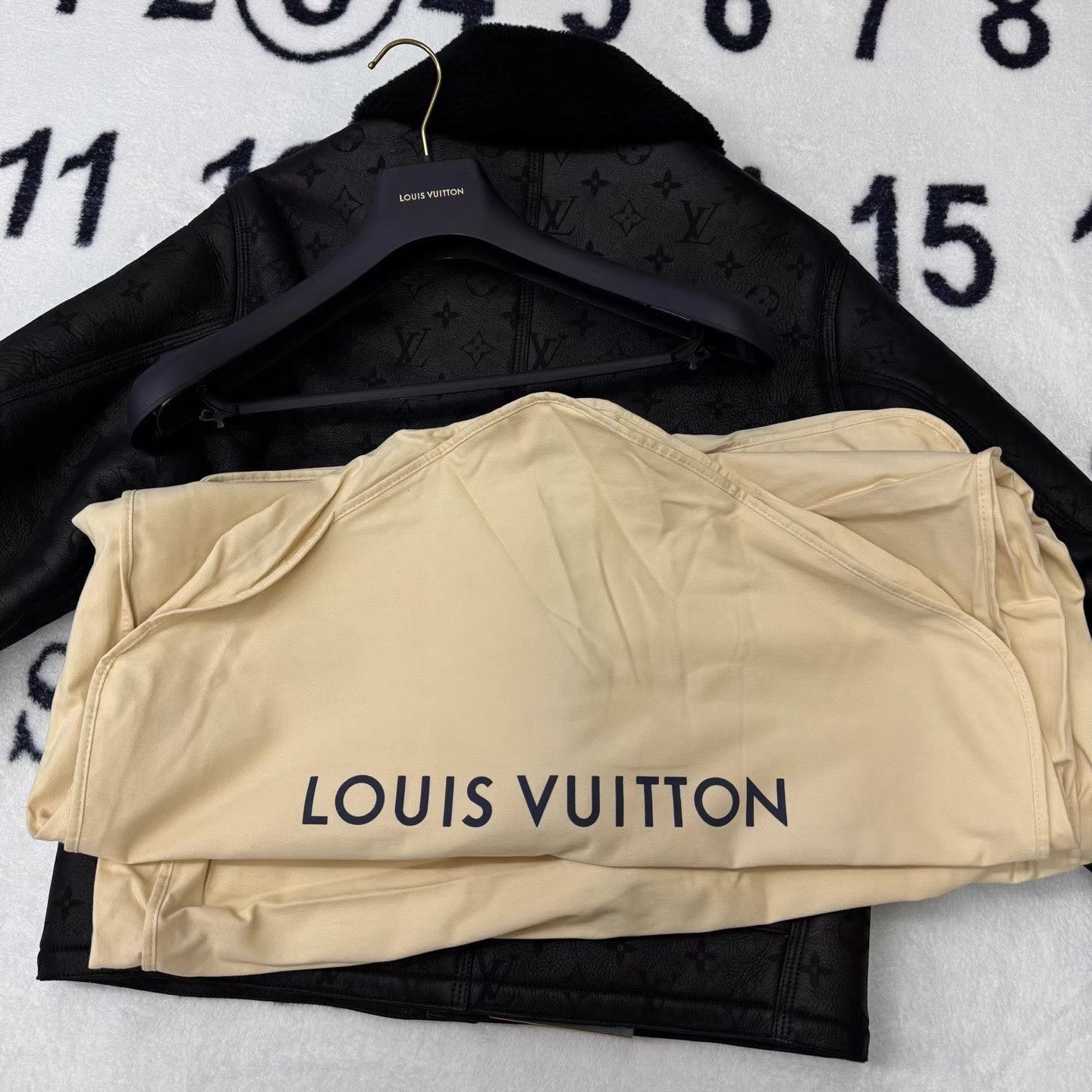 Louis Vuitton LV Black Monogram Shearling Jacket Q10 Size US L / EU 52-54 / 3 - 4 Thumbnail