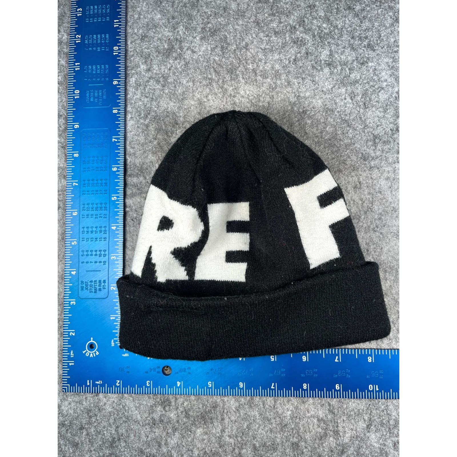 Vintage Target Beanie Toque Hat Unisex Adults One Size Black Knit Acrylic Blend Stretch Size ONE SIZE - 3 Thumbnail
