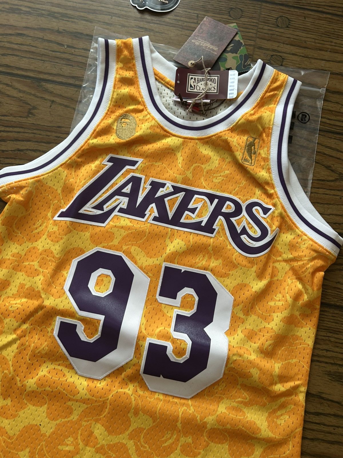 Bape × Mitchell & Ness Bape x Mitchell & Ness Lakers Jersey Size US S / EU 44-46 / 1 - 3 Thumbnail