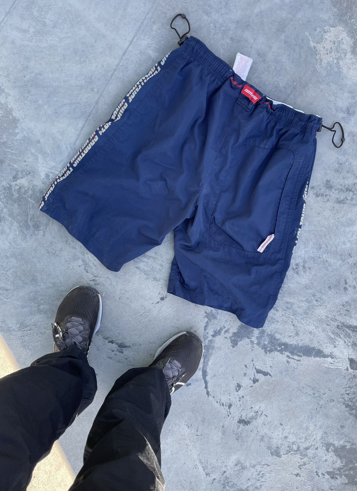 Nike × Vintage Vintage Nike Y2K Nylon Shorts Embroidered logo Size US 32 / EU 48 - 7 Thumbnail