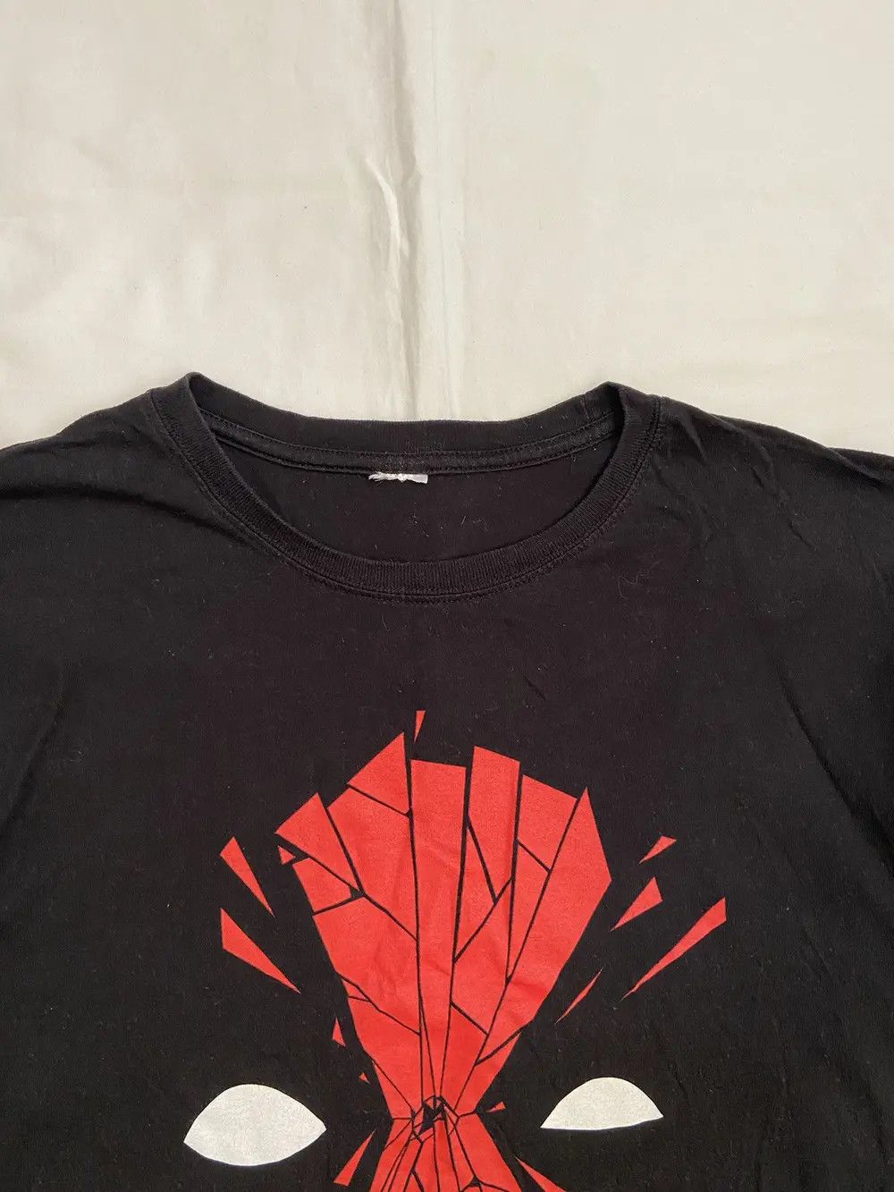 Marvel Comics VINTAGE MARVEL COMICS DEADPOOL Y2K TEE T SHIRT MERCH FUNNY Size US XL / EU 56 / 4 - 9 Thumbnail