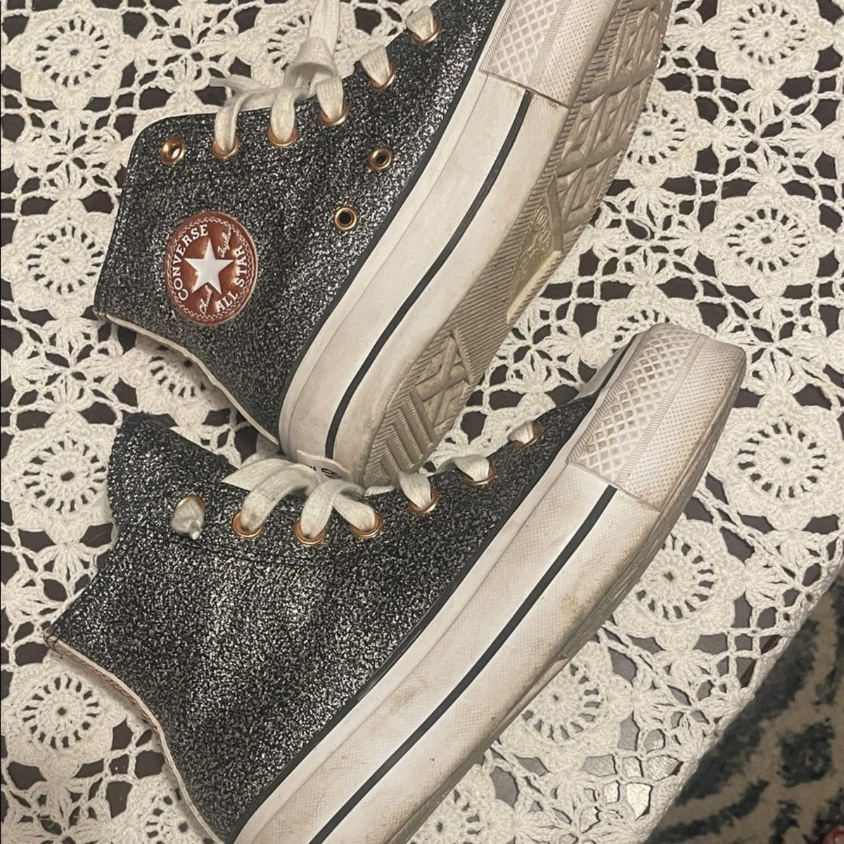 Converse Converse black and gold high tops Size US 5.5 / IT 35.5 - 2 Thumbnail