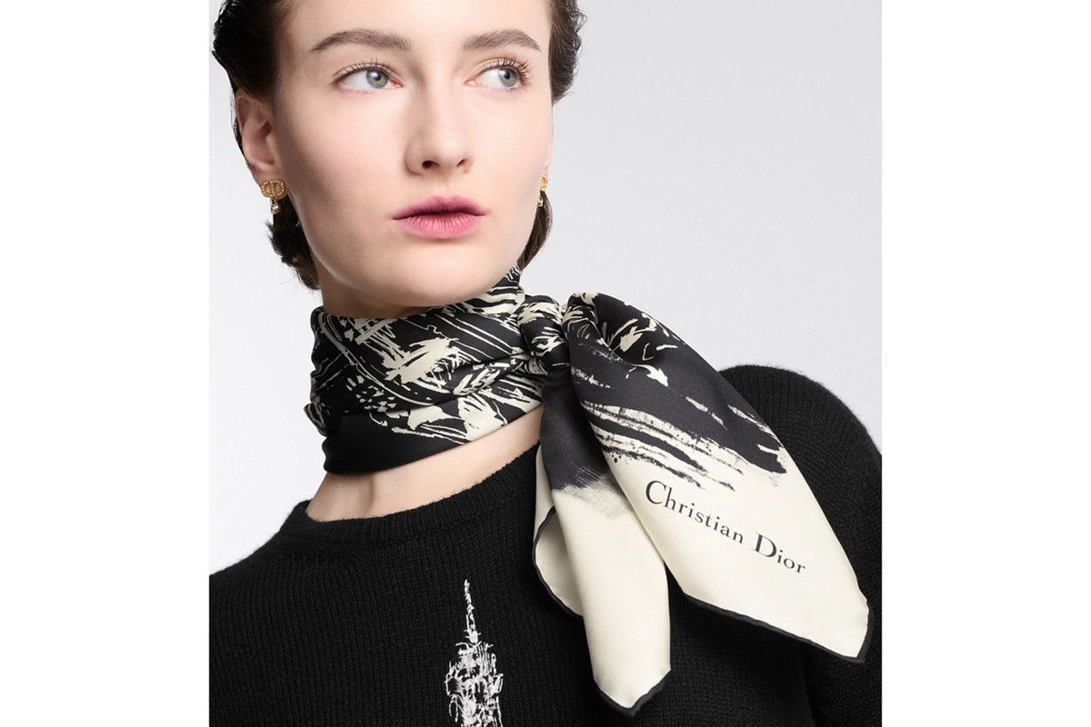 Dior o1bcso1str0226 Size:OS/90 Square Scarf in Black Size ONE SIZE - 5 Thumbnail