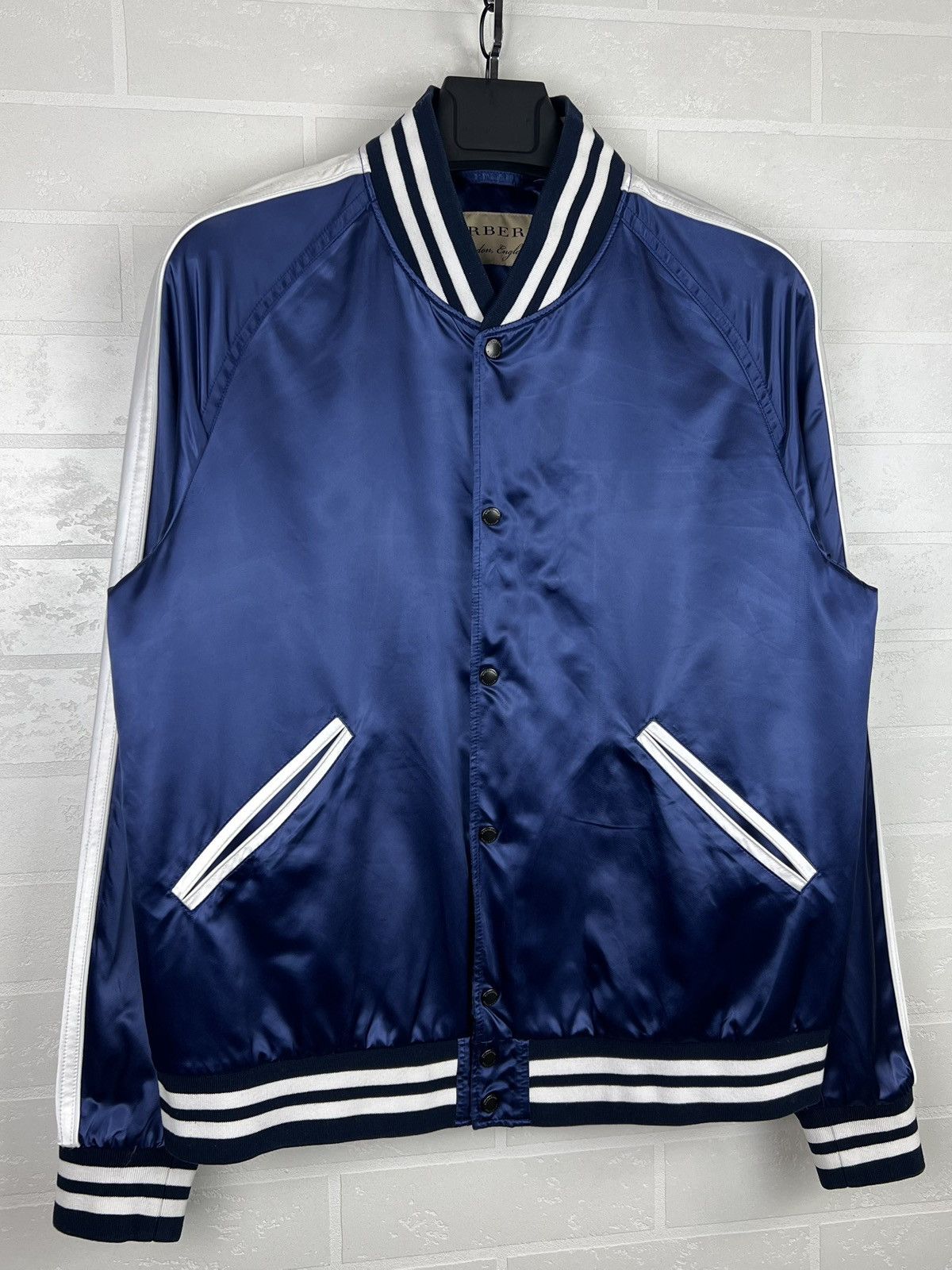 Burberry BURBERRY Bomber Jacket Lidington Nylon Satin Navy Men's Size US XL / EU 56 / 4 - 2 Thumbnail