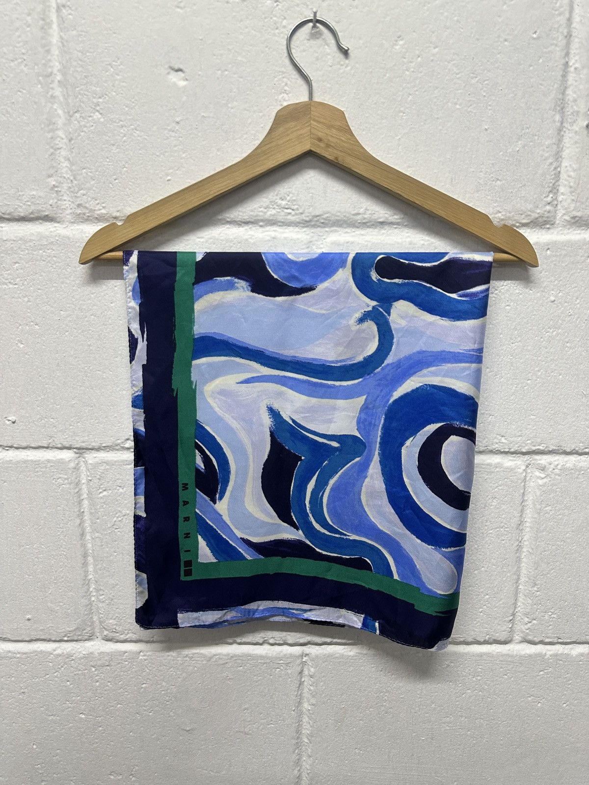 Marni AW22 Marni x Uniqlo Abstract Silk Scarf (Winter Collection) Size ONE SIZE - 8 Thumbnail