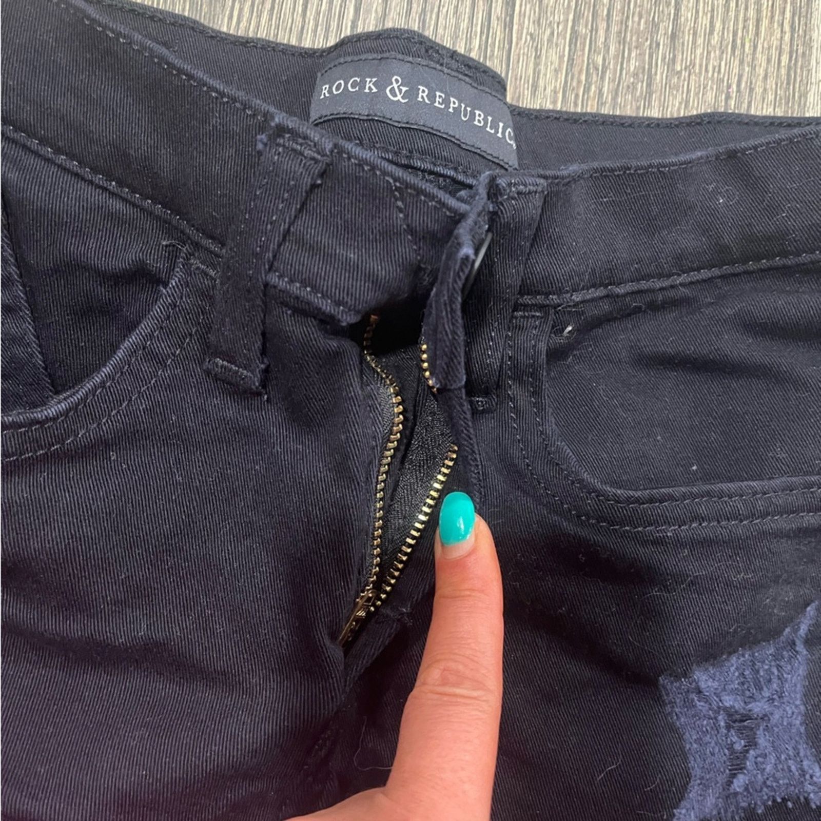Rock & Republic Rock & Republic Womens Bumpershoot Shorts Black Size 4 Size 27" / US 4 / IT 40 - 4 Thumbnail