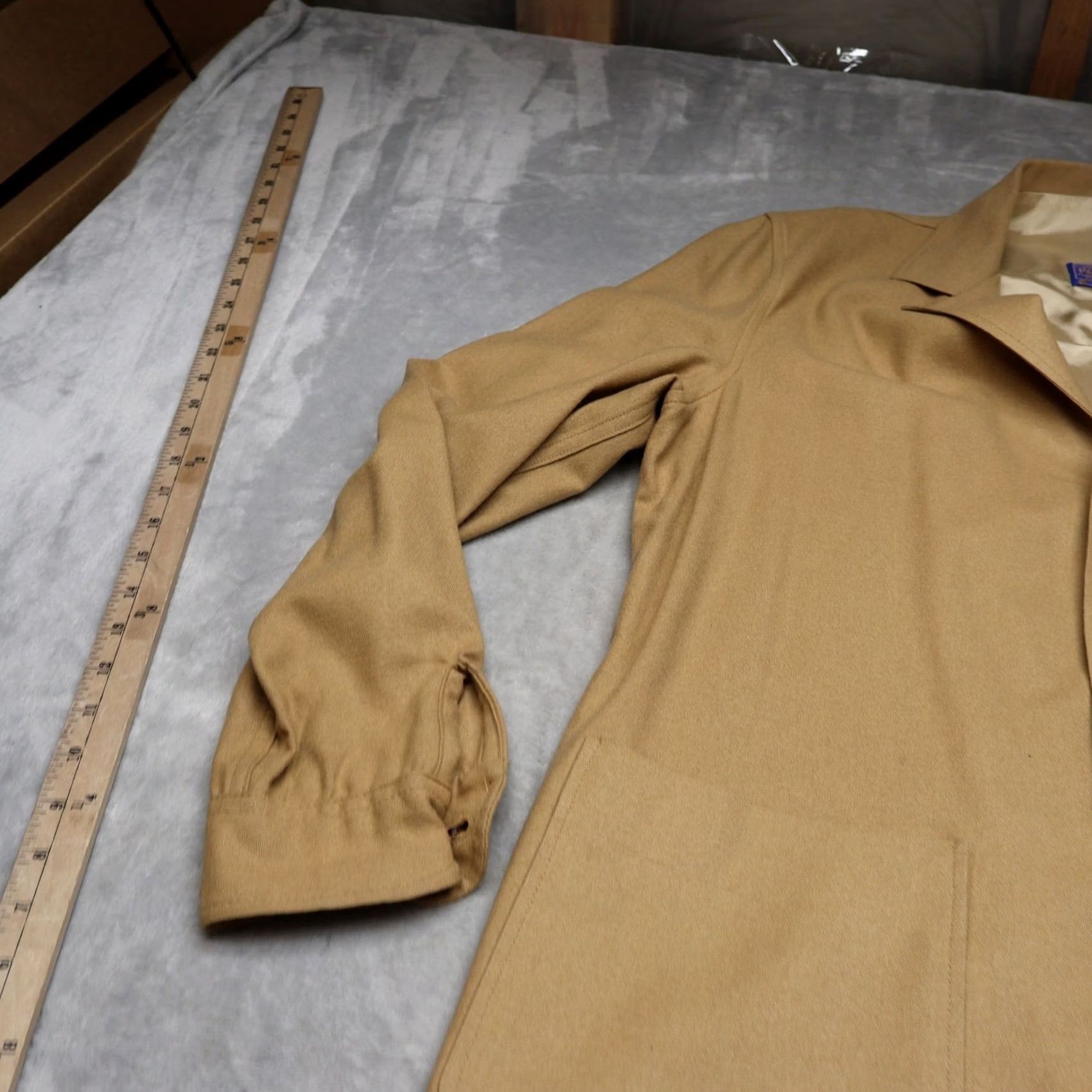 Pendleton VINTAGE Pendleton Wool Blazer Mens Medium Beige Classic Button USA Made 80s Size 42R - 2 Thumbnail