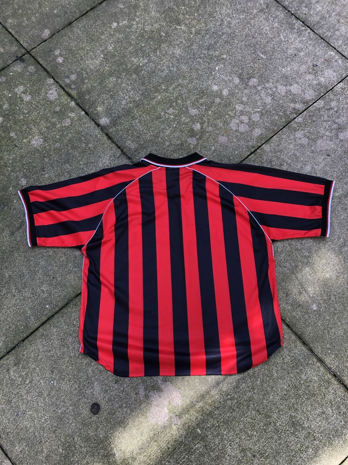 Fila Eintracht Frankfurt Germany Home Soccer Jersey Size US XL / EU 56 / 4 - 2 Thumbnail