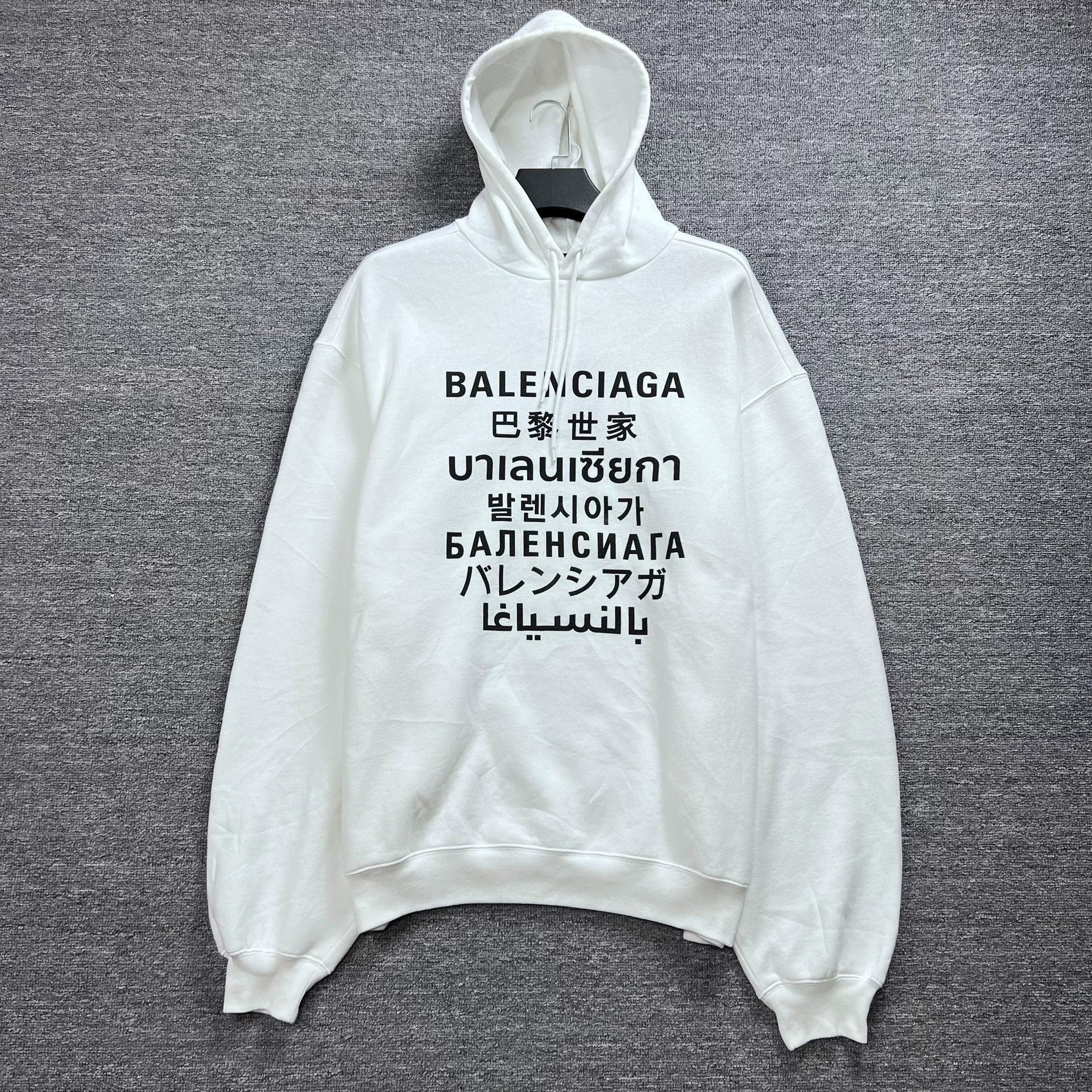 Balenciaga Balenciaga 7-language hoodie Size US S / EU 44-46 / 1 - 1 Thumbnail