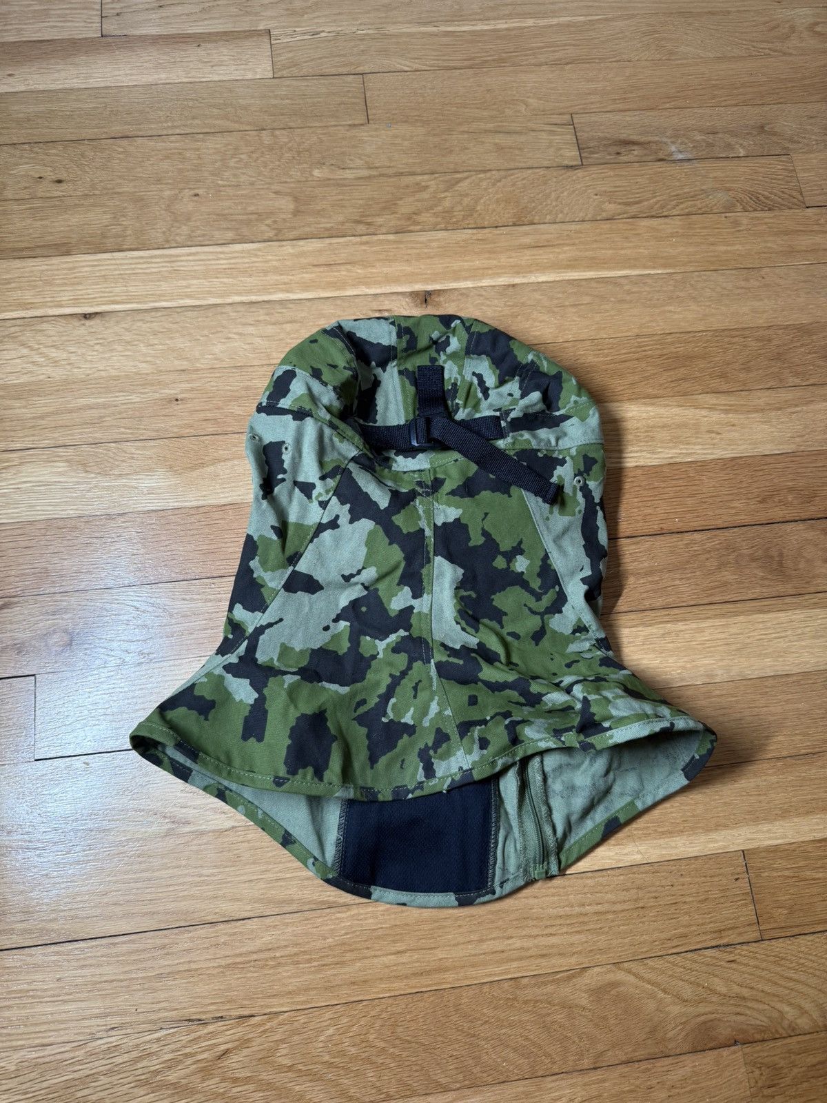 MMW × Nike Nike x MMW Green Camo Zip Up Balaclava Mask Size ONE SIZE - 5 Thumbnail