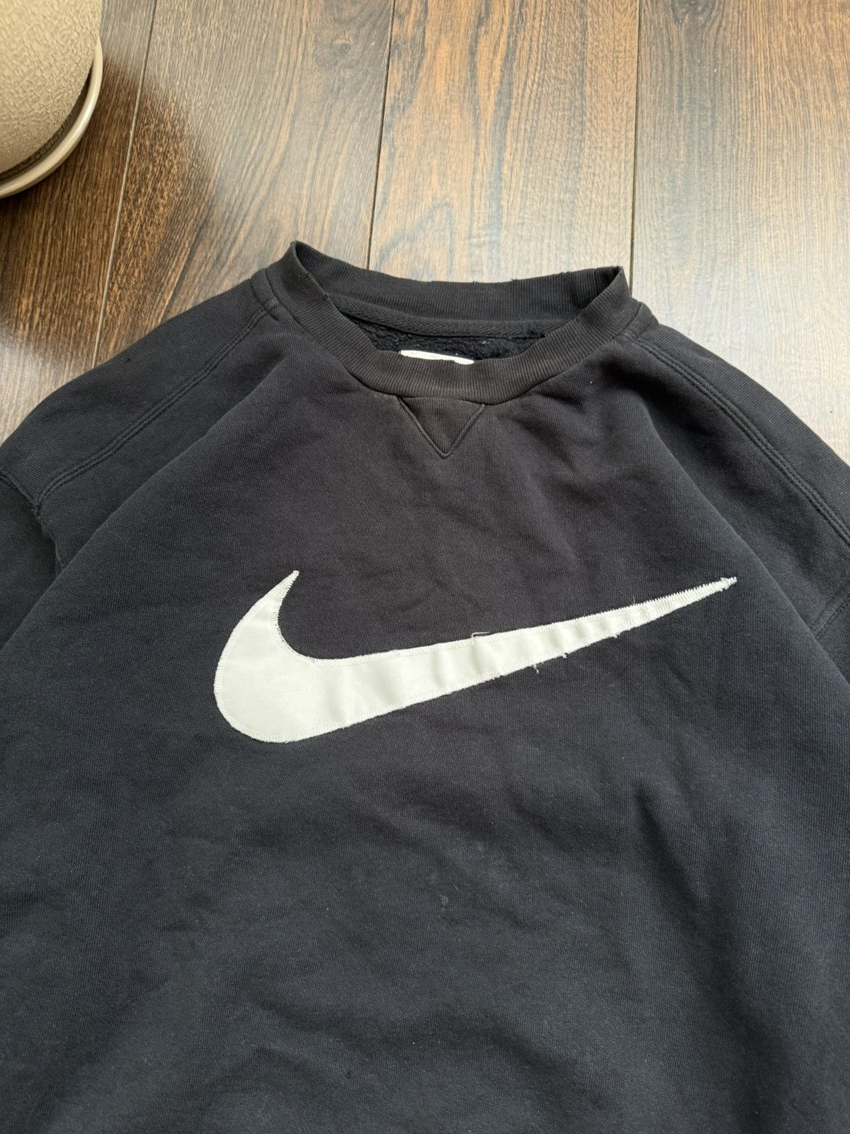 Nike Nike Vintage Big Swoosh Distressed Sweatshirt 90s Size US M / EU 48-50 / 2 - 3 Thumbnail