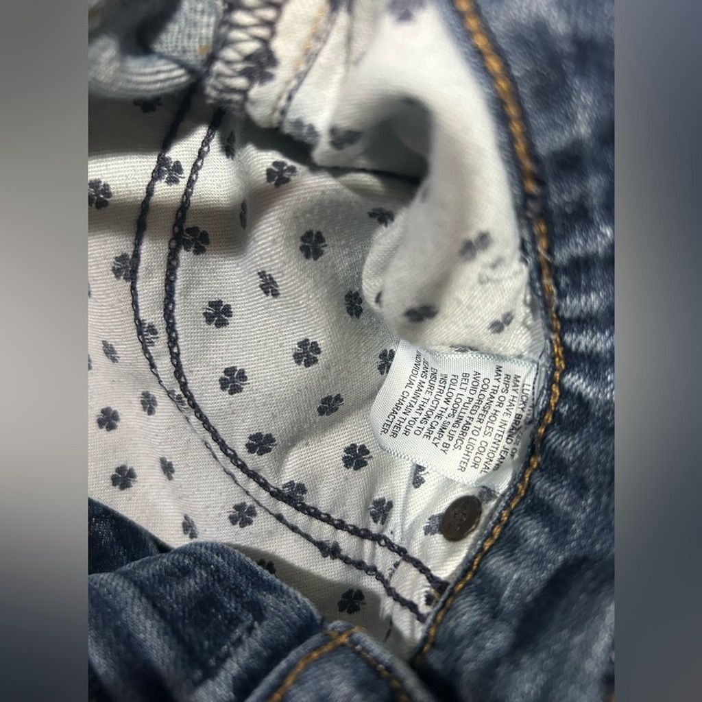 Lucky Brand Lucky Brand blue jeans with a cool design 28/29 (no tag) Size US 28 / EU 44 - 5 Thumbnail