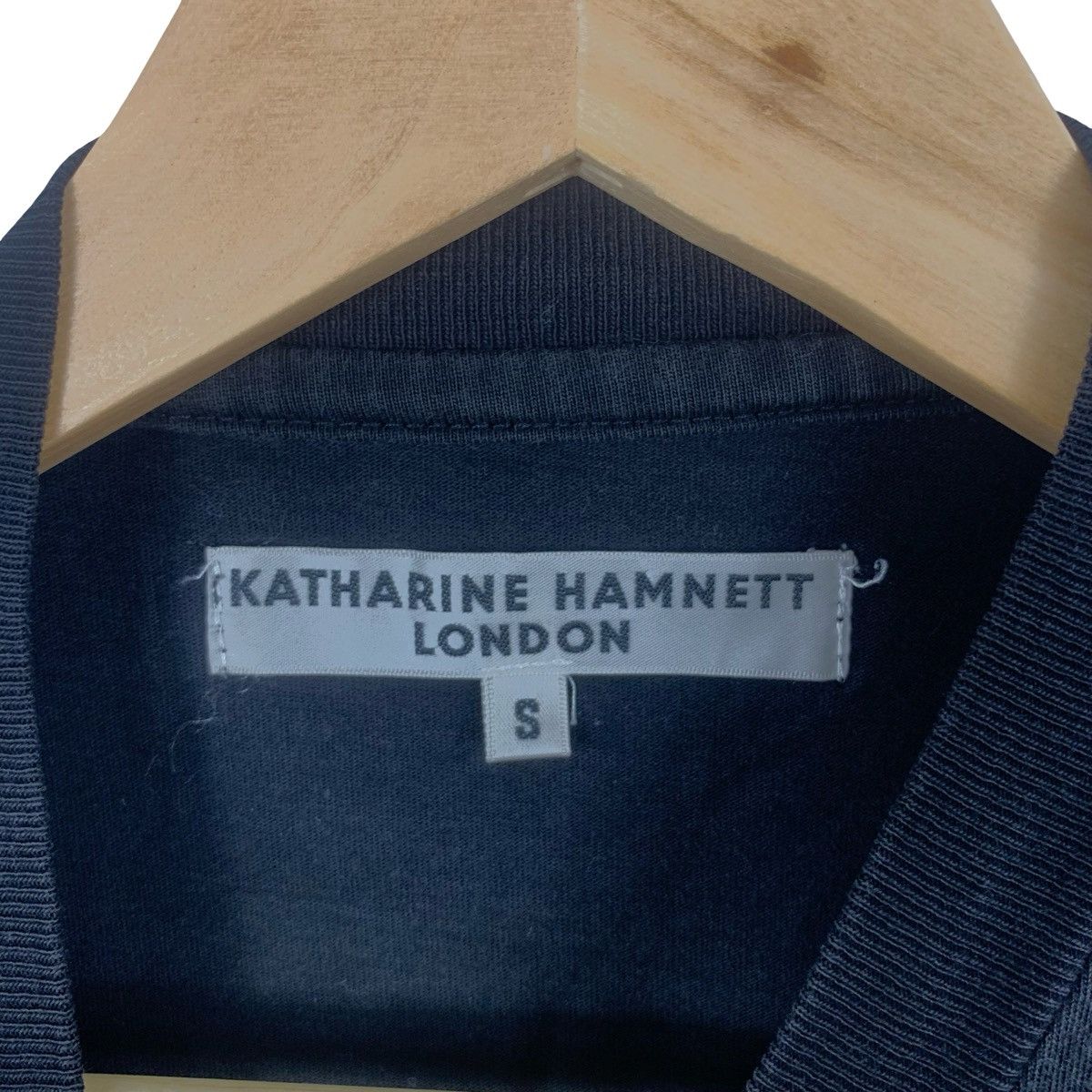 Katharine Hamnett London KATHARINE HAMNETT LONDON British Fashion Designer Tee Shirt Size US S / EU 44-46 / 1 - 7 Thumbnail